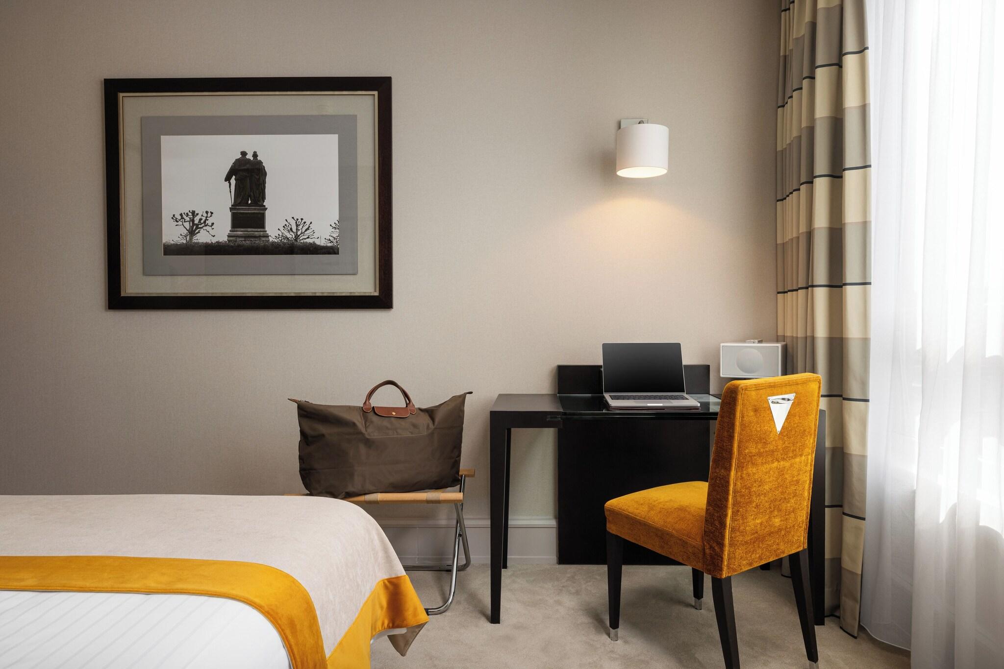 Double King Size Bed