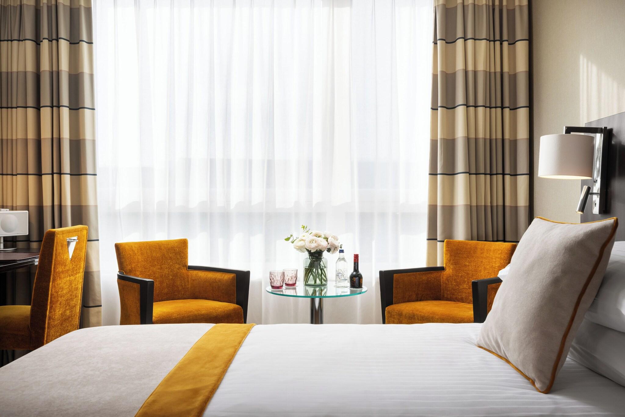 Double King Size Bed