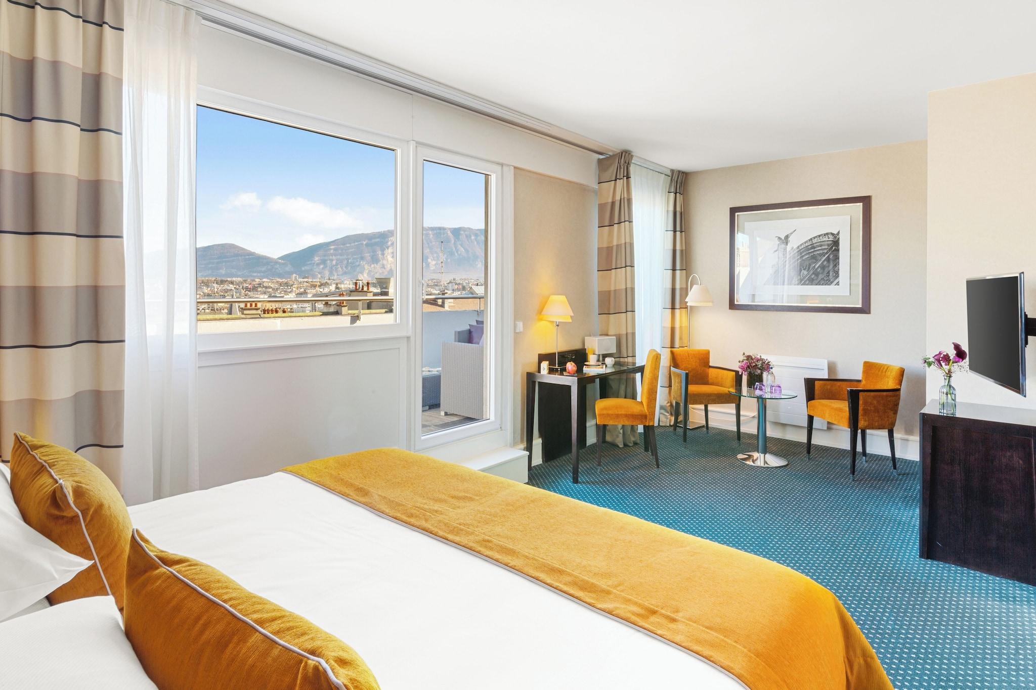 Junior Suite King Size Bed