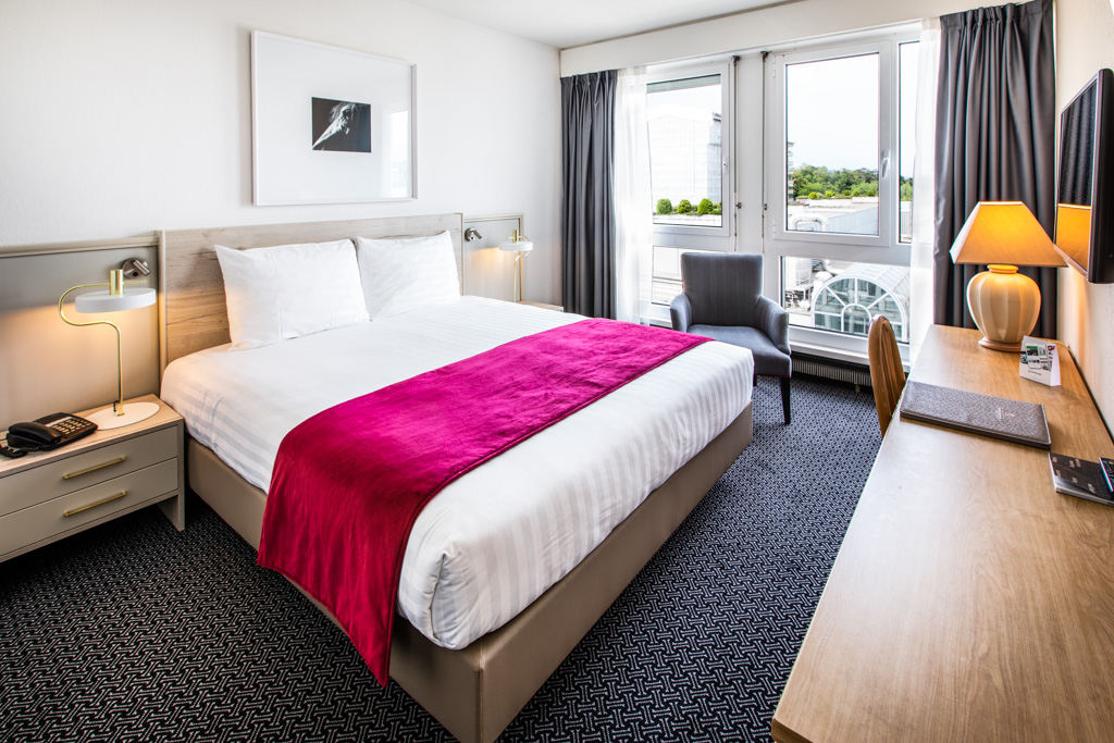 Double Single Premium