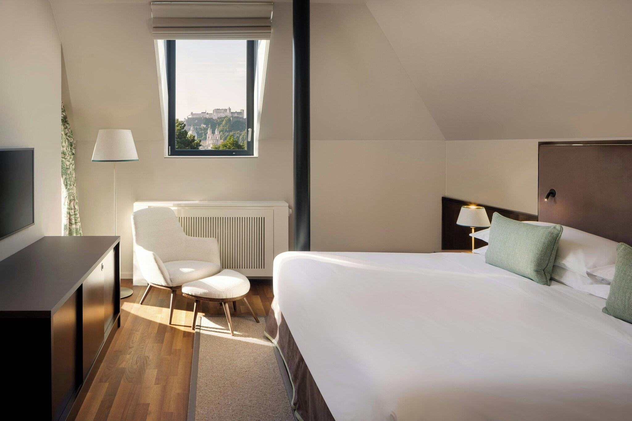 Suite King Bed One Bedroom 
