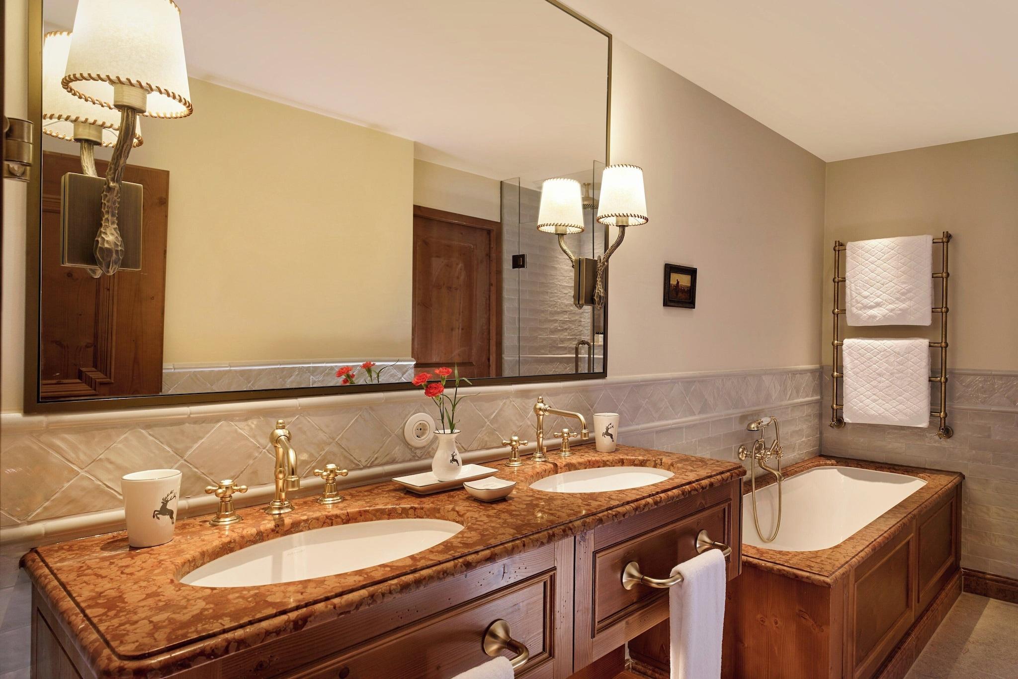 Suite King Bed One Bedroom 