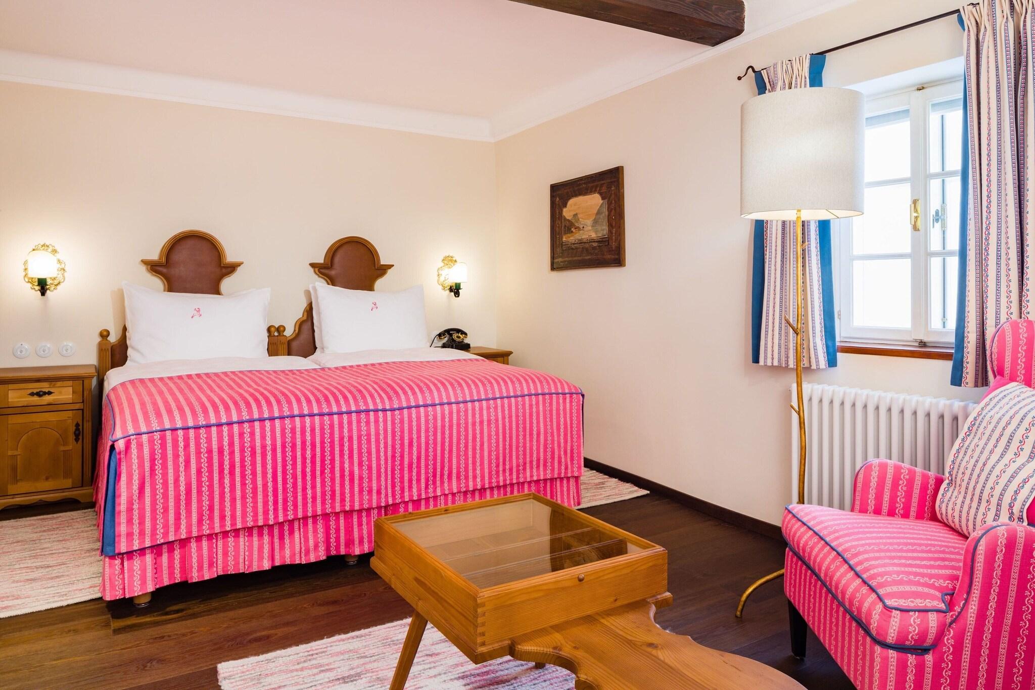 Double Classic King Bed