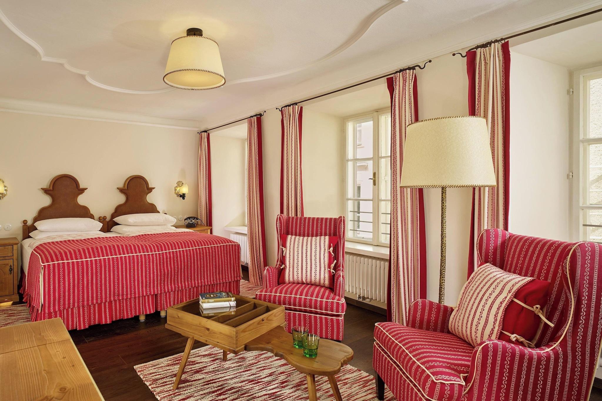 Double Deluxe King Bed