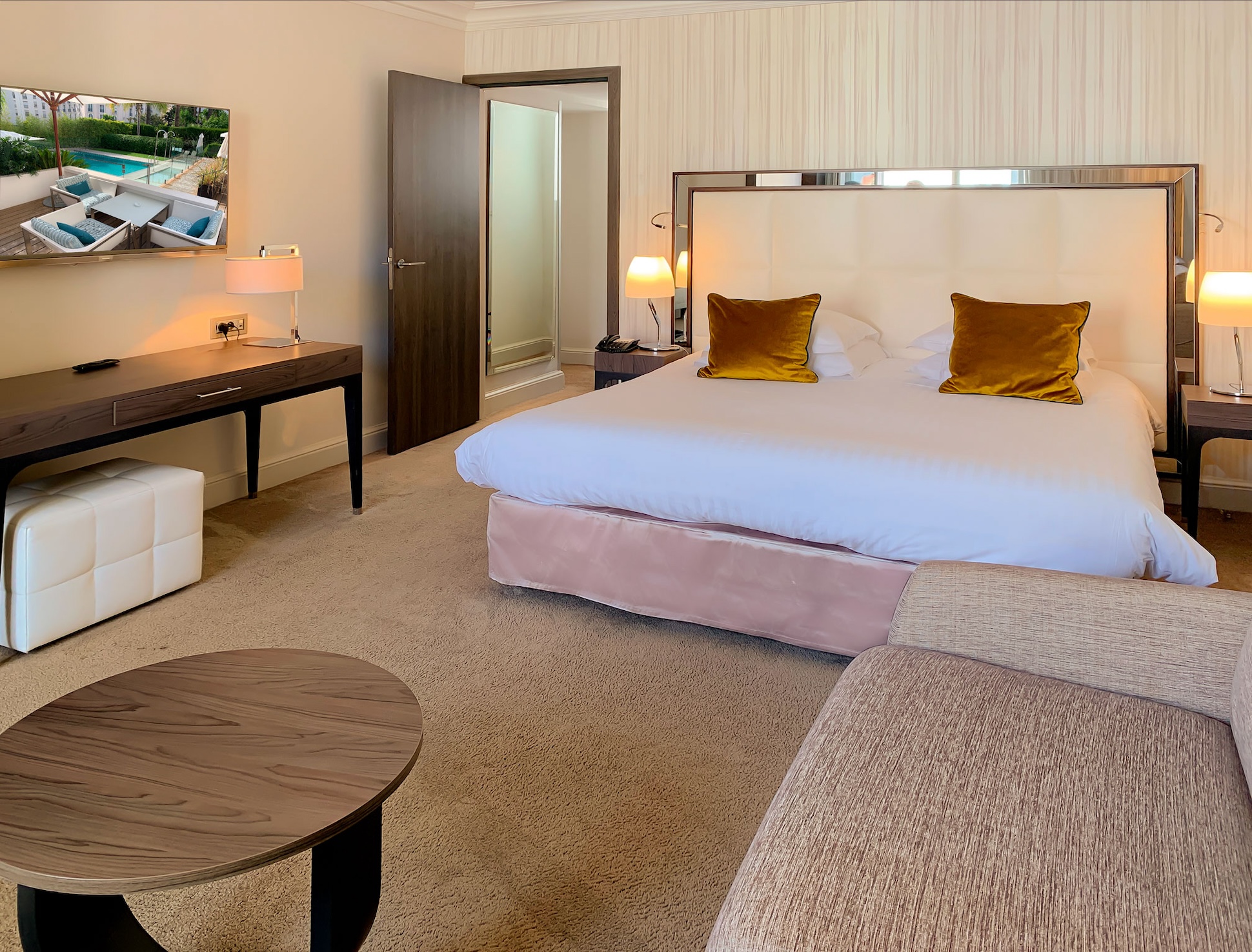 Junior Suite City View