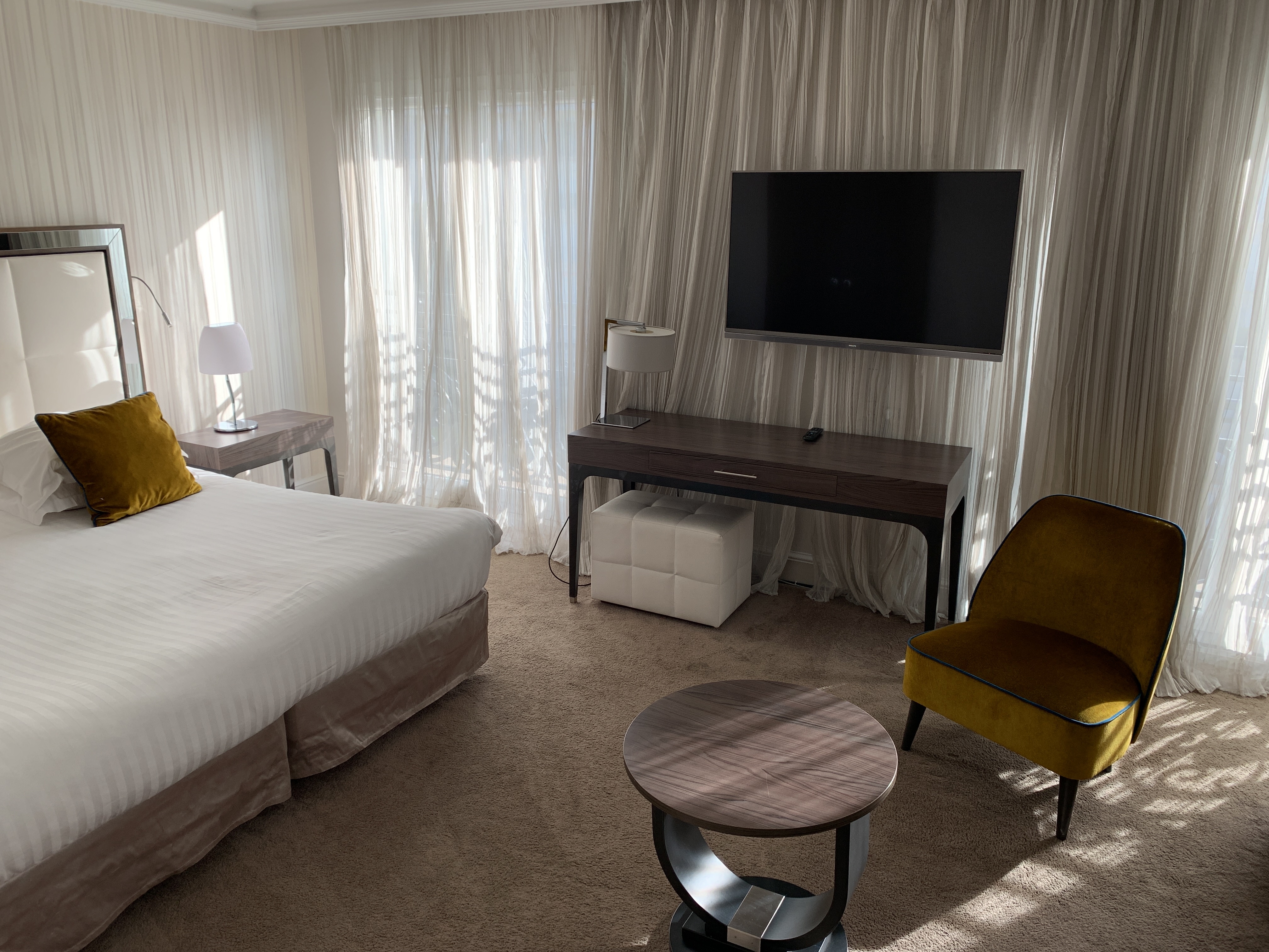 Junior Suite Pool View