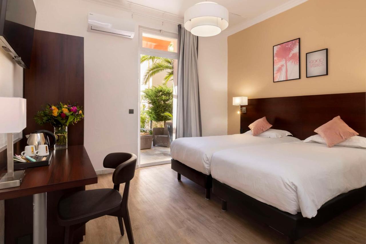 Double or Twin Superior