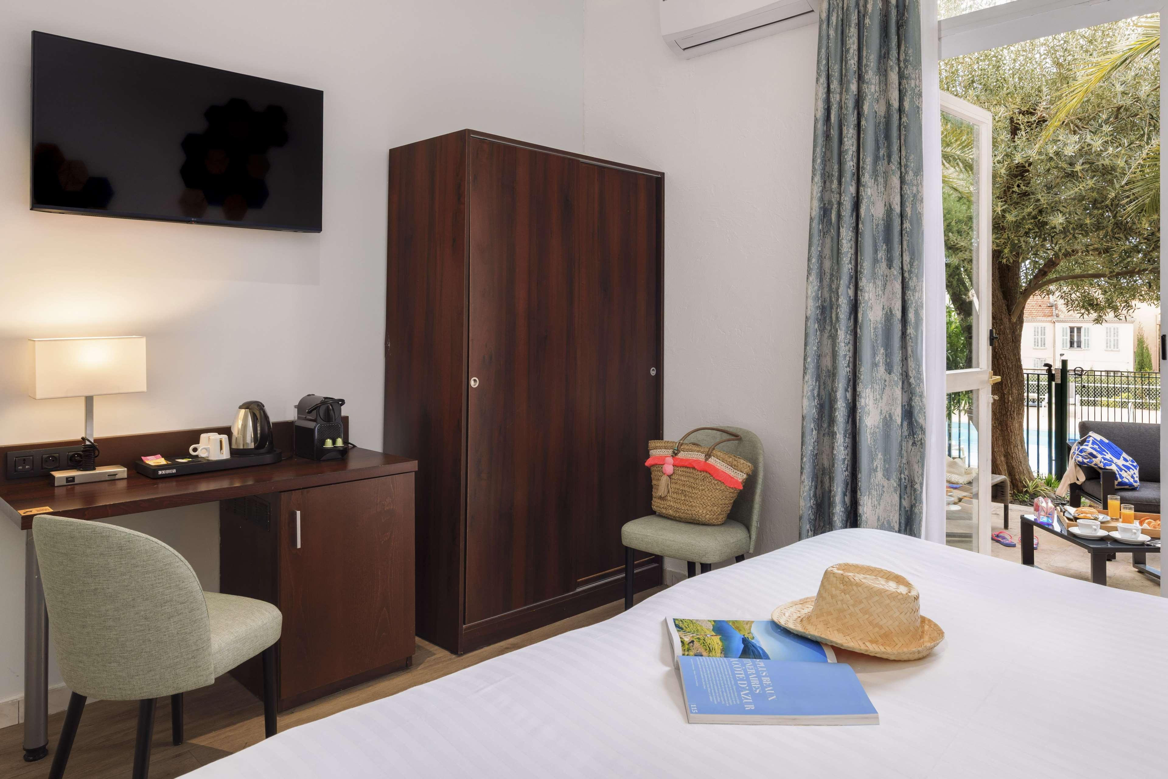 Double or Twin Superior Sea View