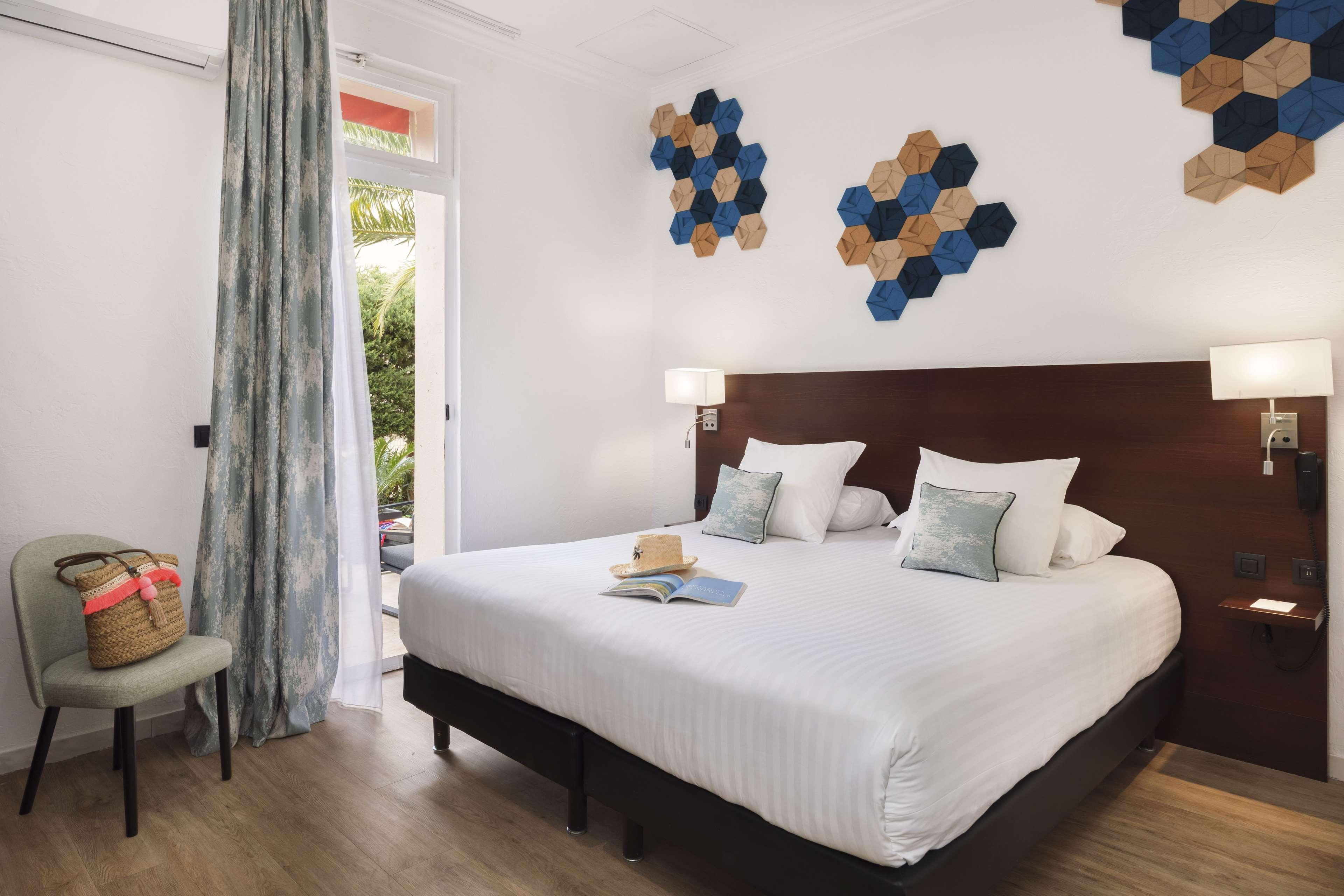 Double or Twin Superior Sea View