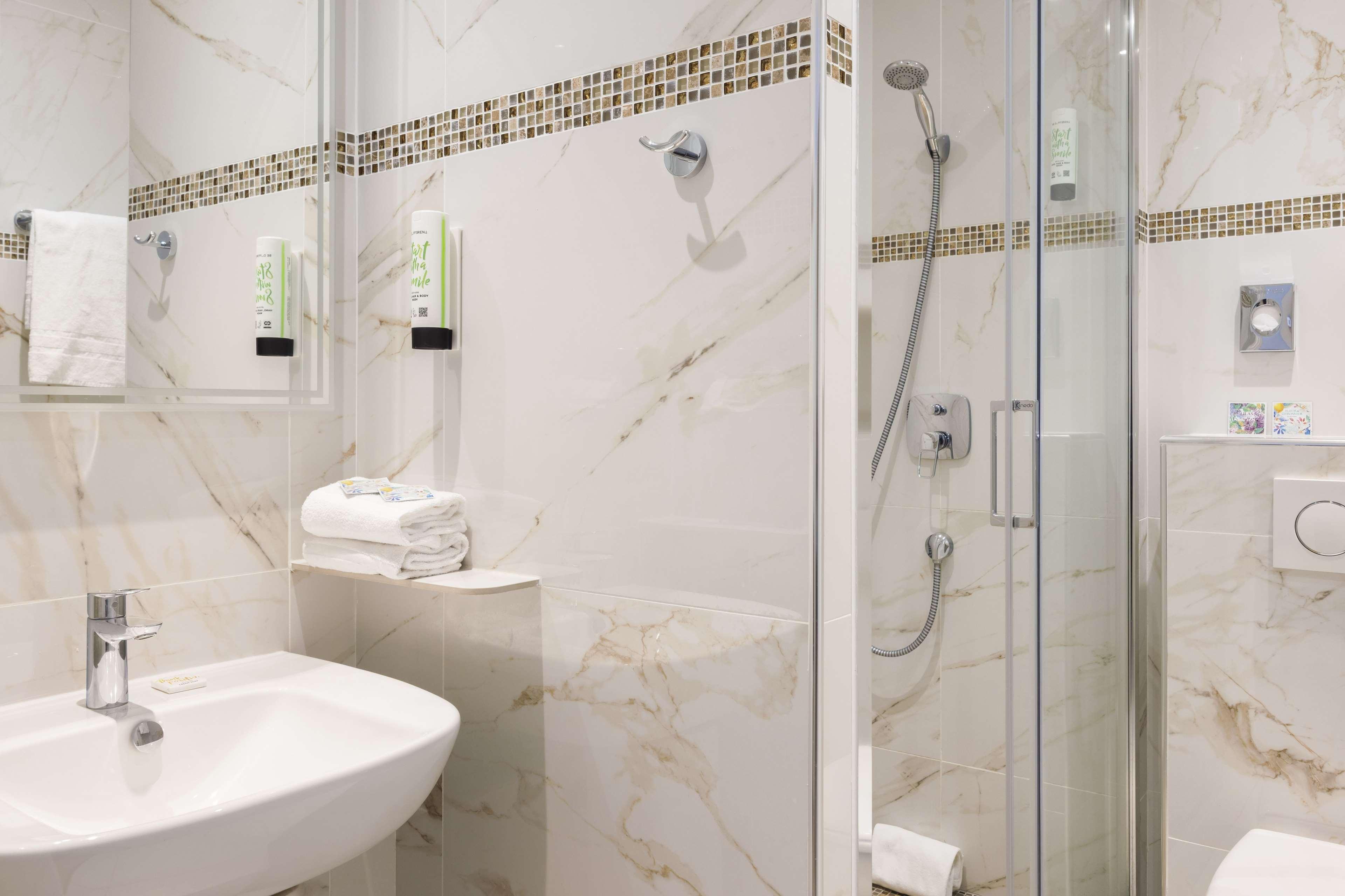 Double or Twin Superior Sea View