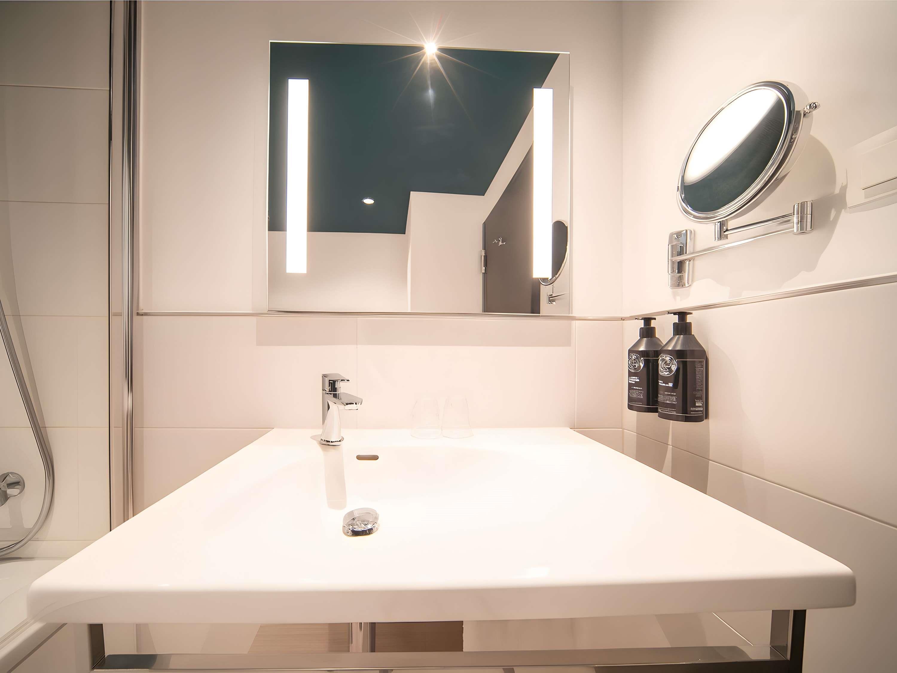 Double Superior King Bed