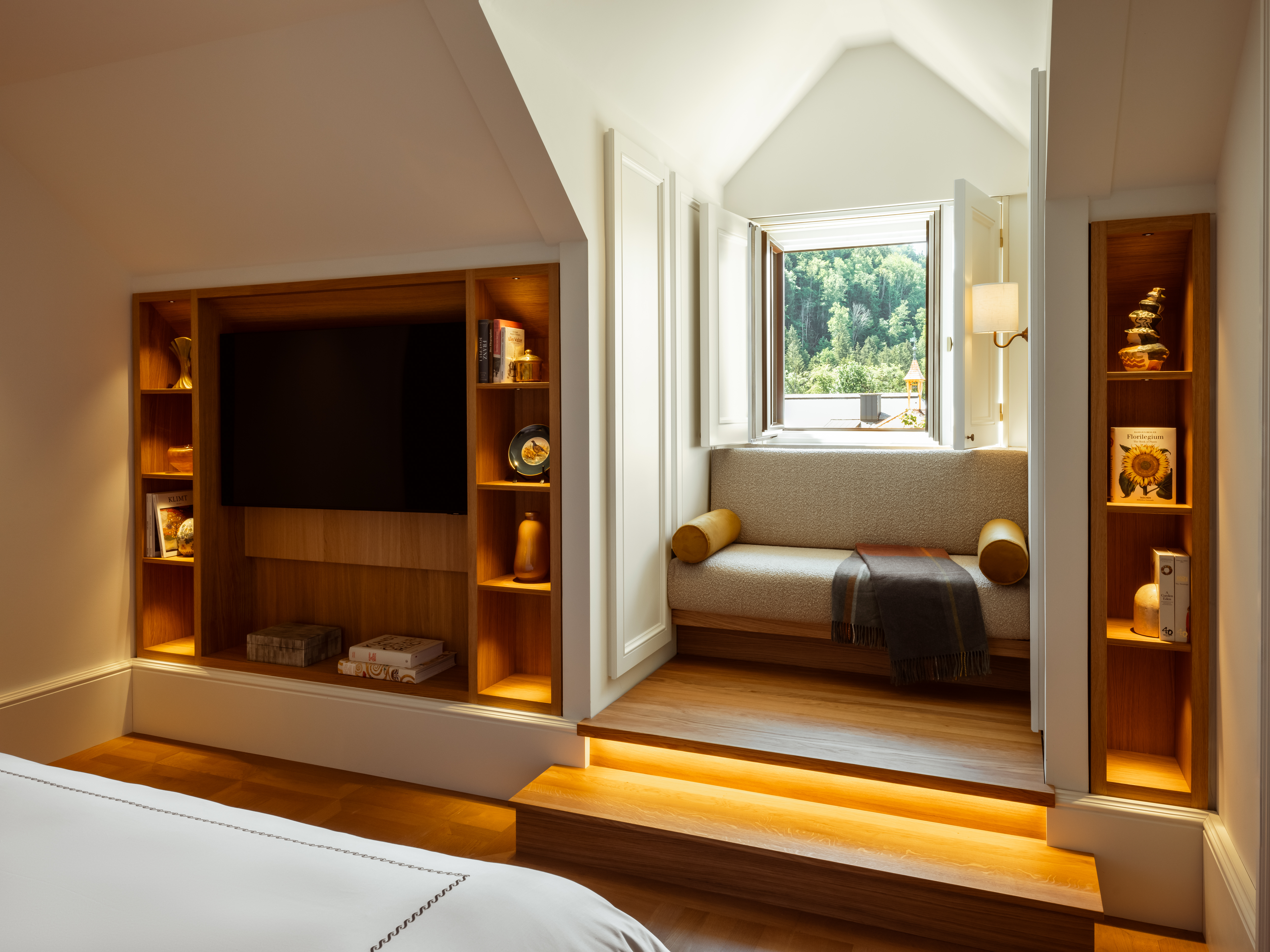 Suite Premier with Views