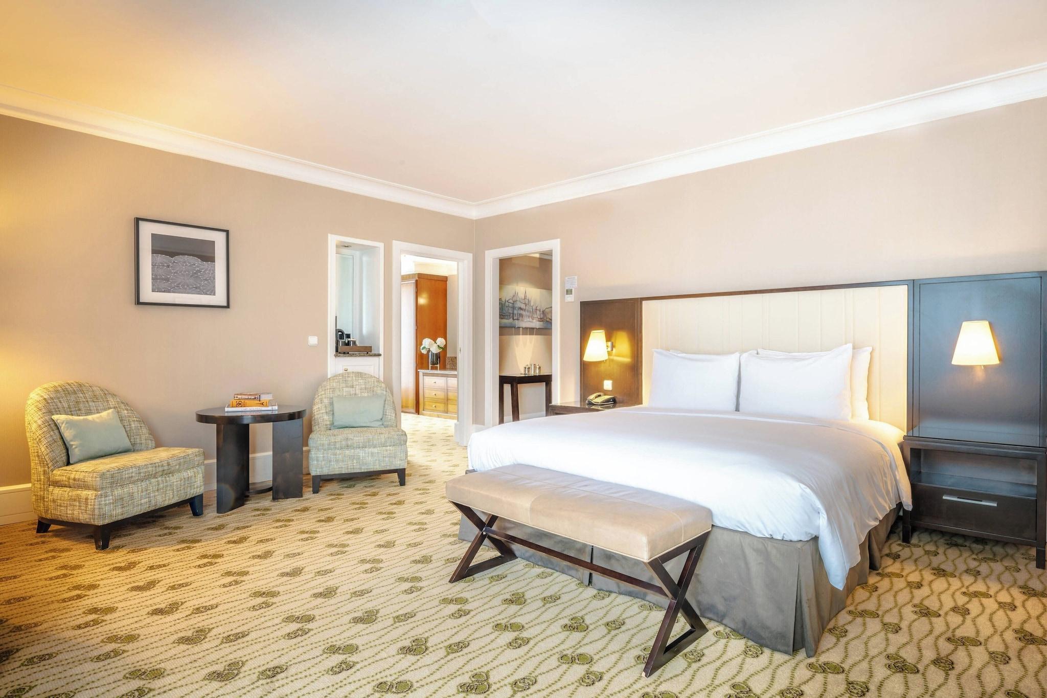 Suite Executive King Bed