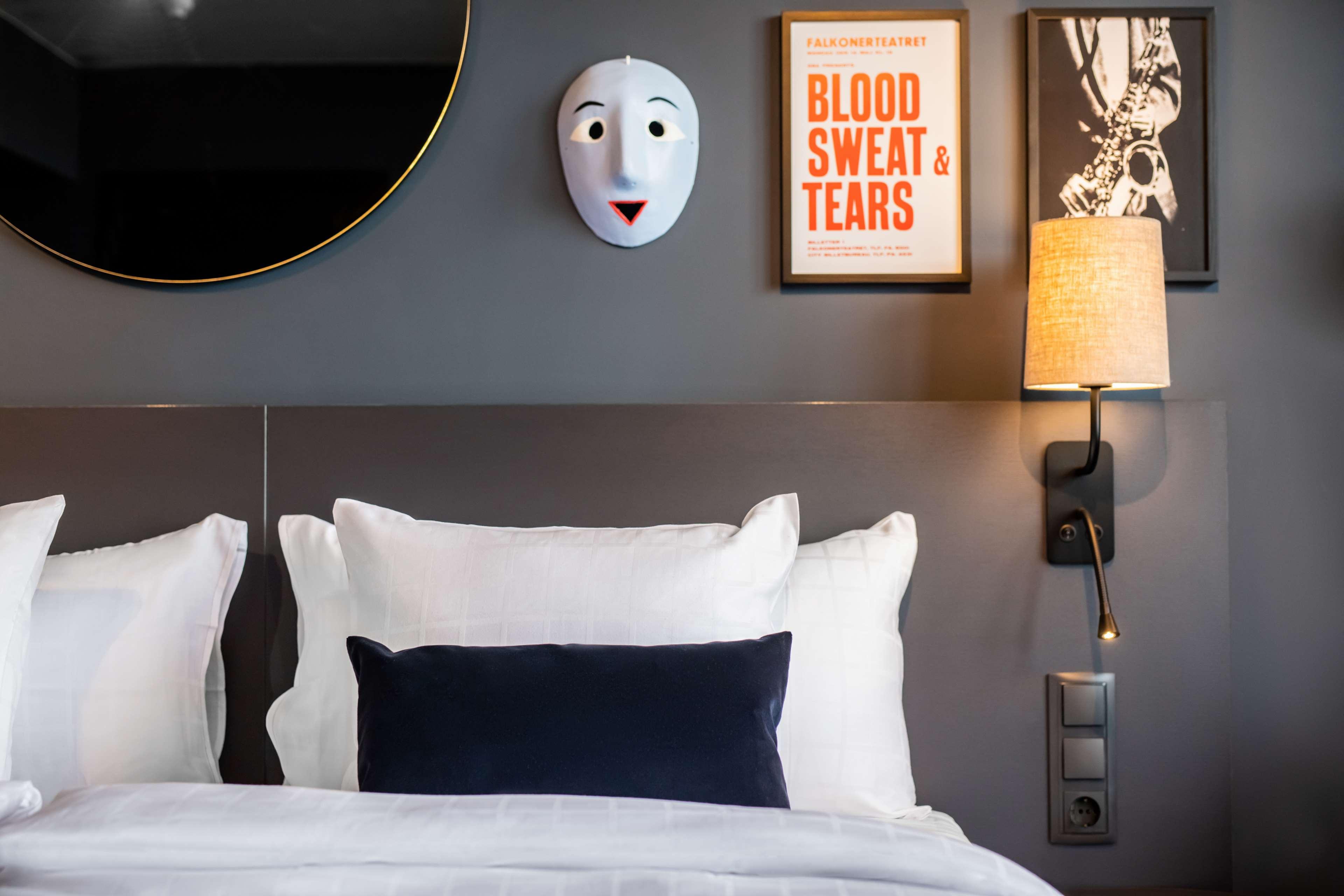 Double King Size Bed