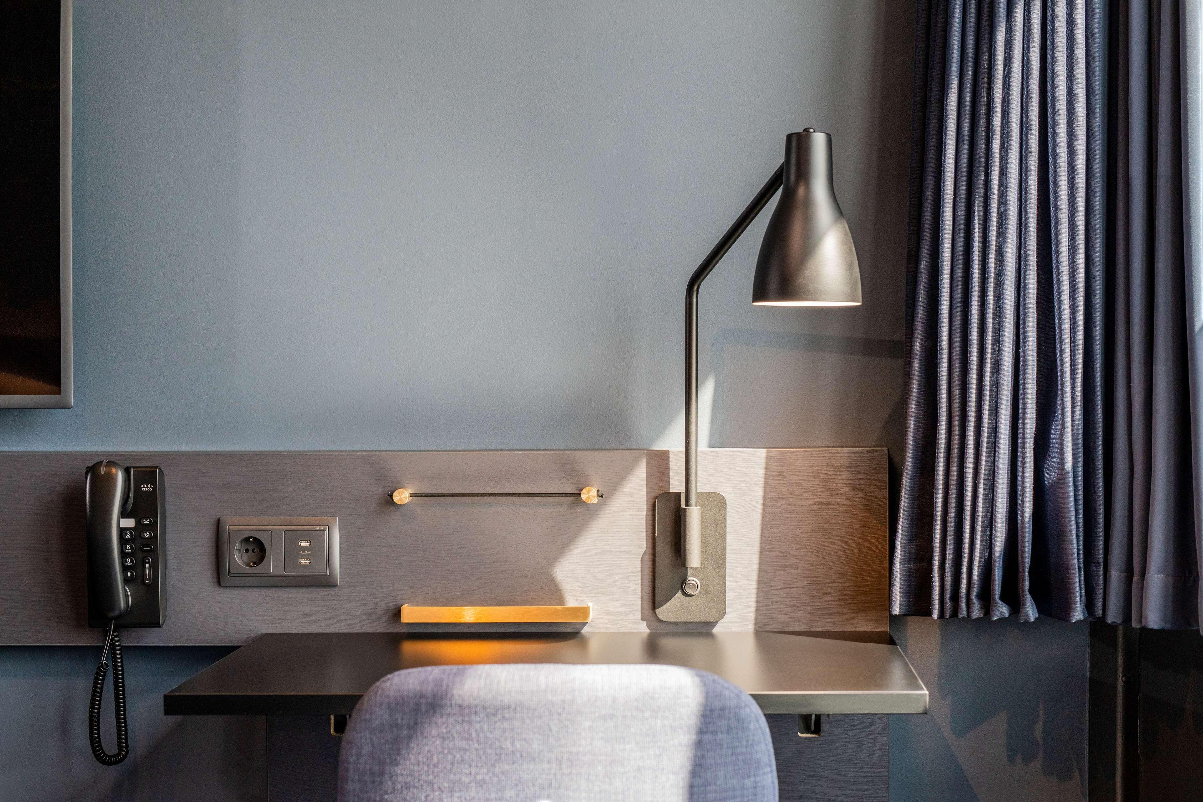 Double Superior King Bed