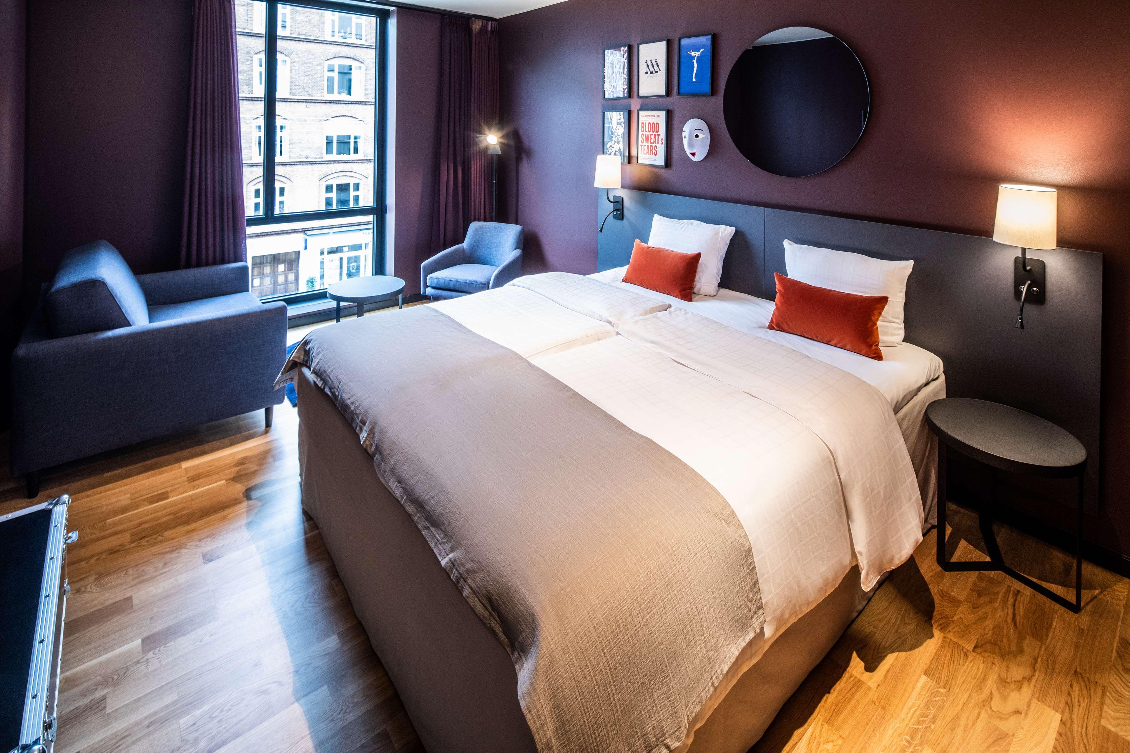 Double Superior King Bed