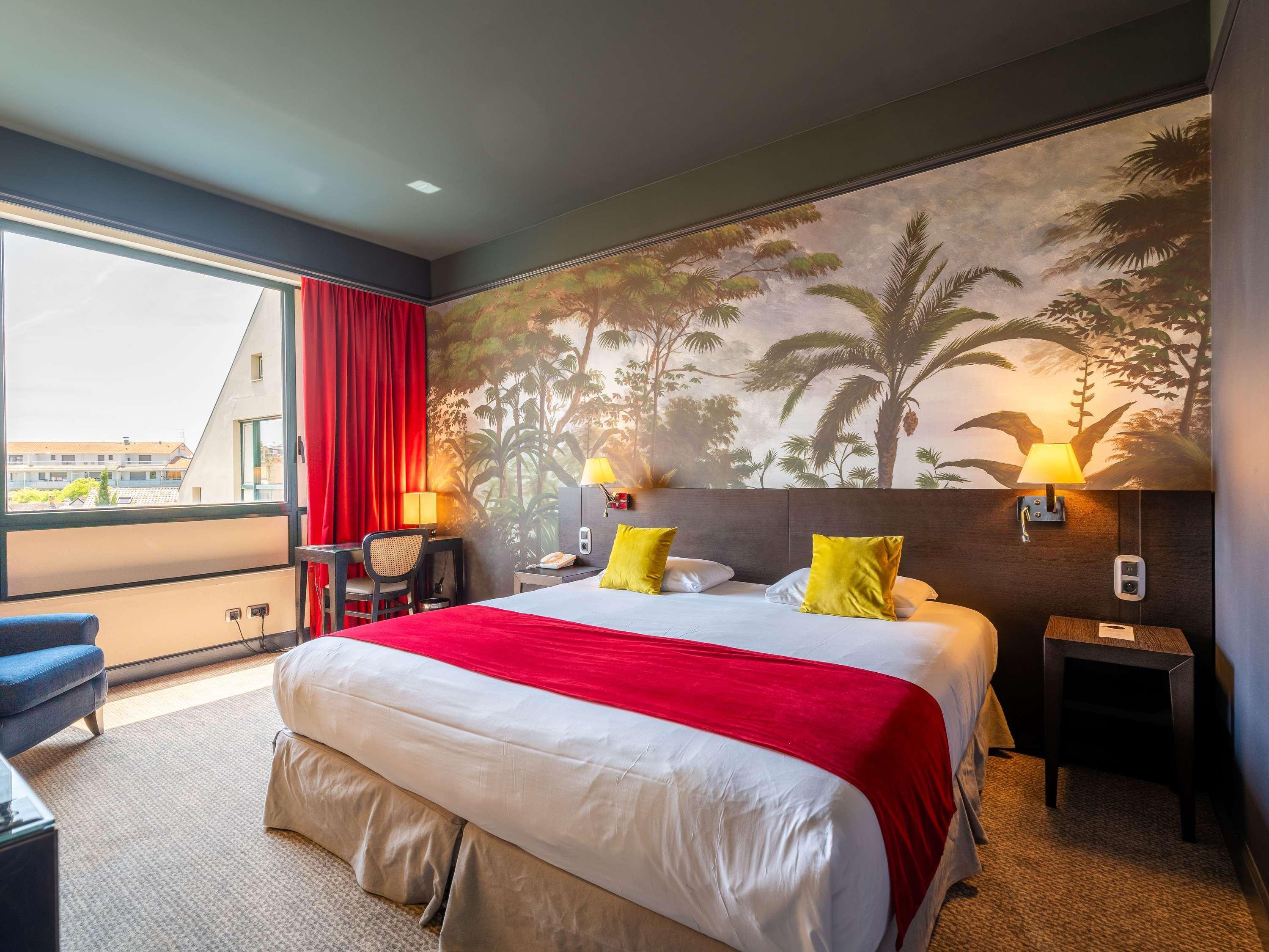 Double King Size Bed