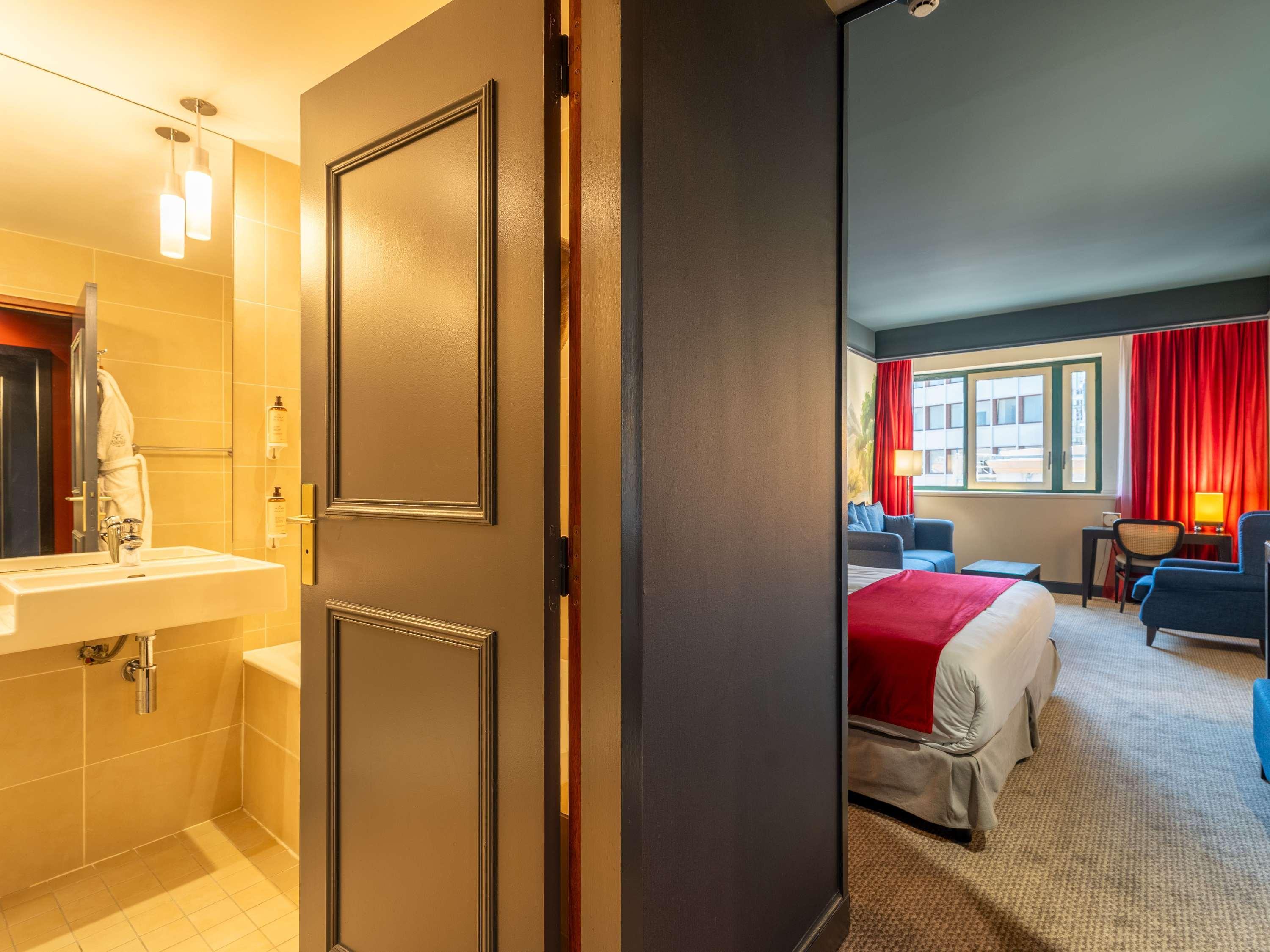 Double King Size Bed