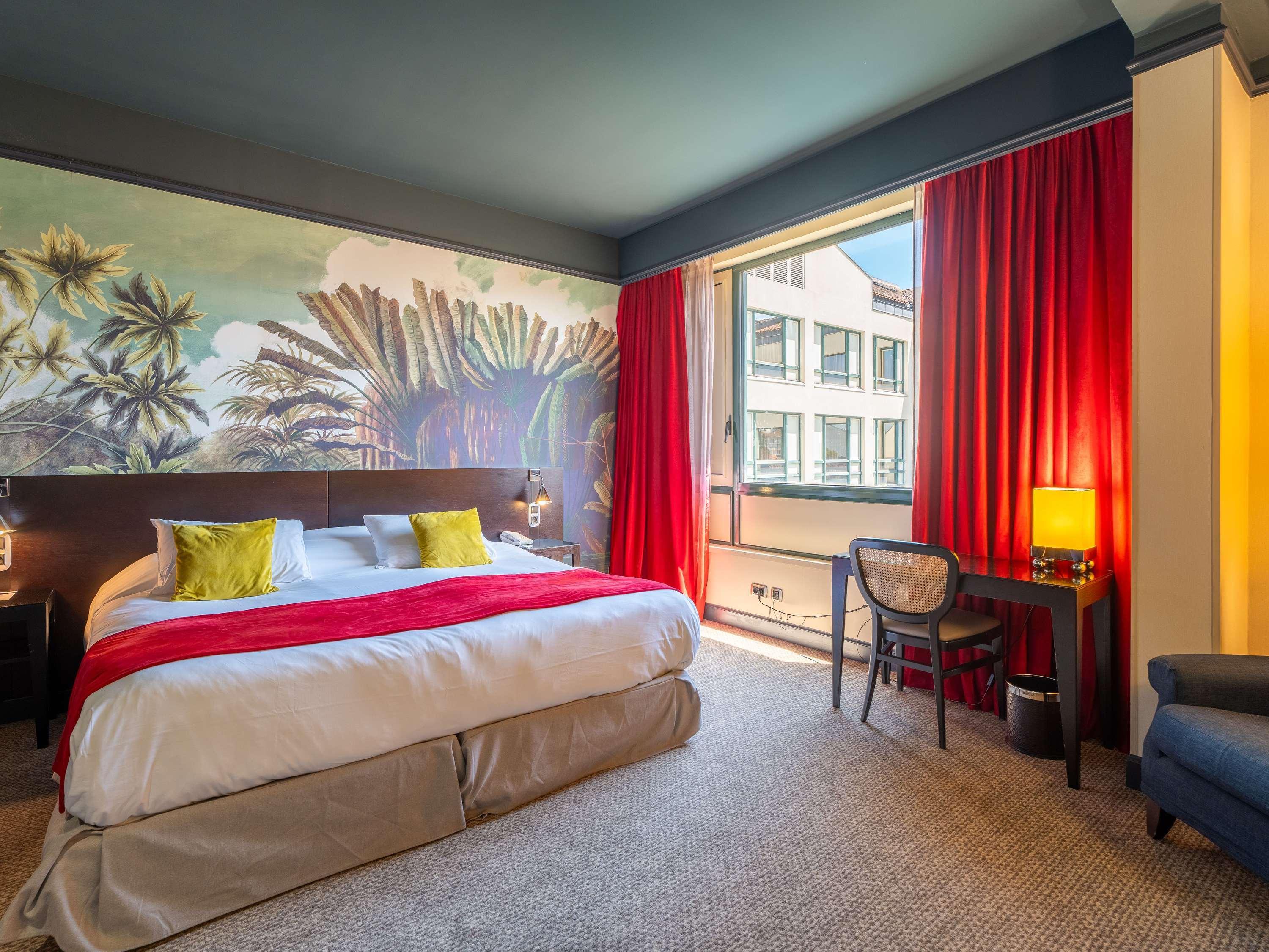 Double King Size Bed