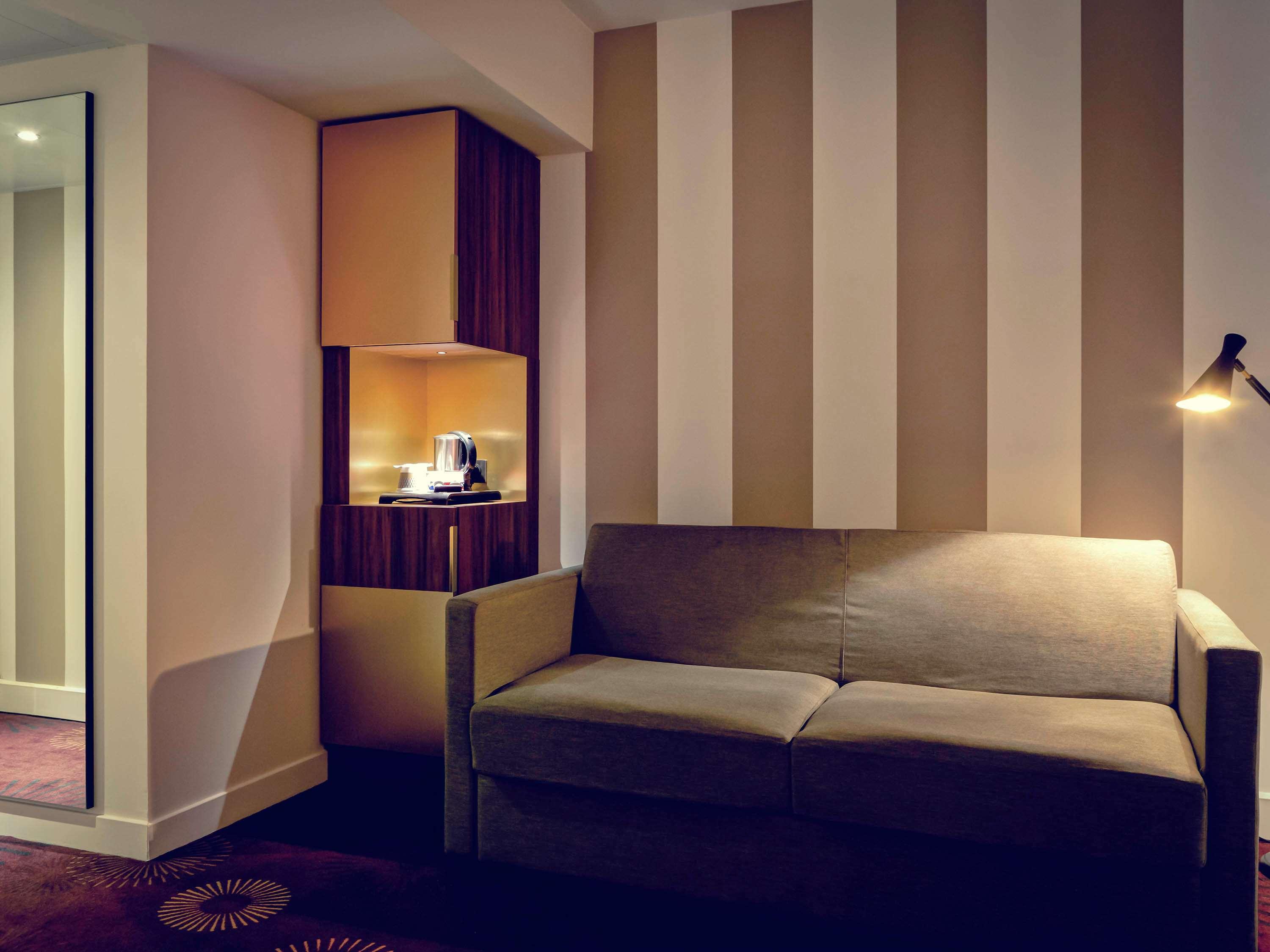 Family Room King Size Bed