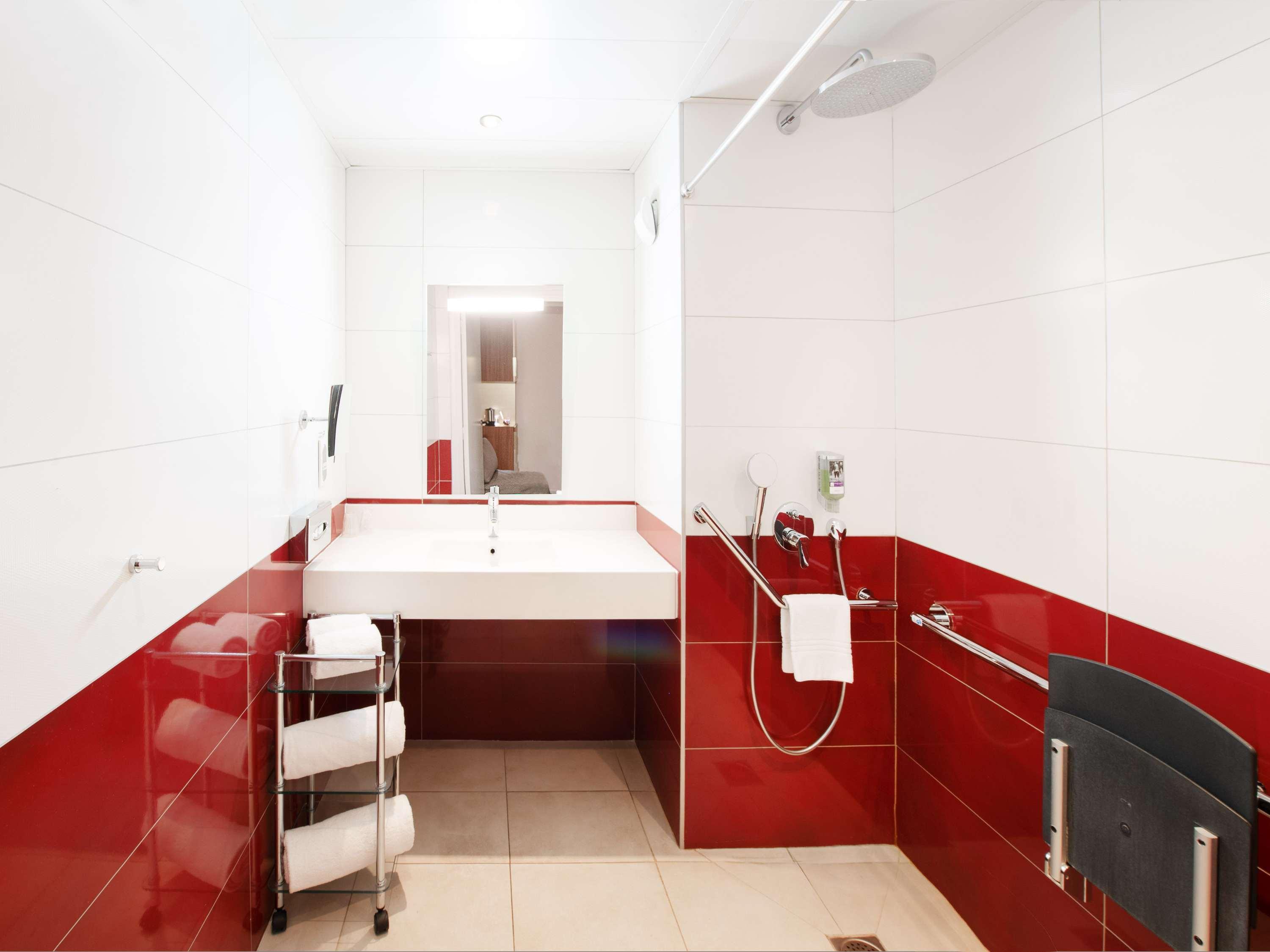 Double Classic Double Bed