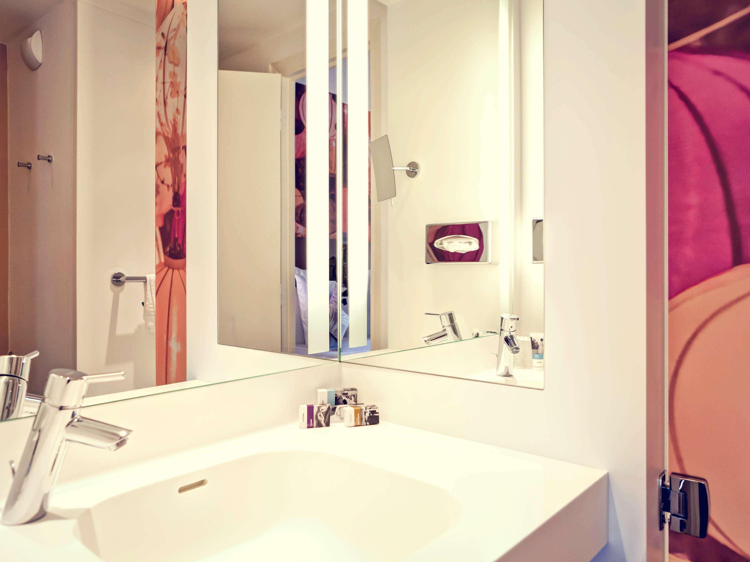 Family Room King Size Bed