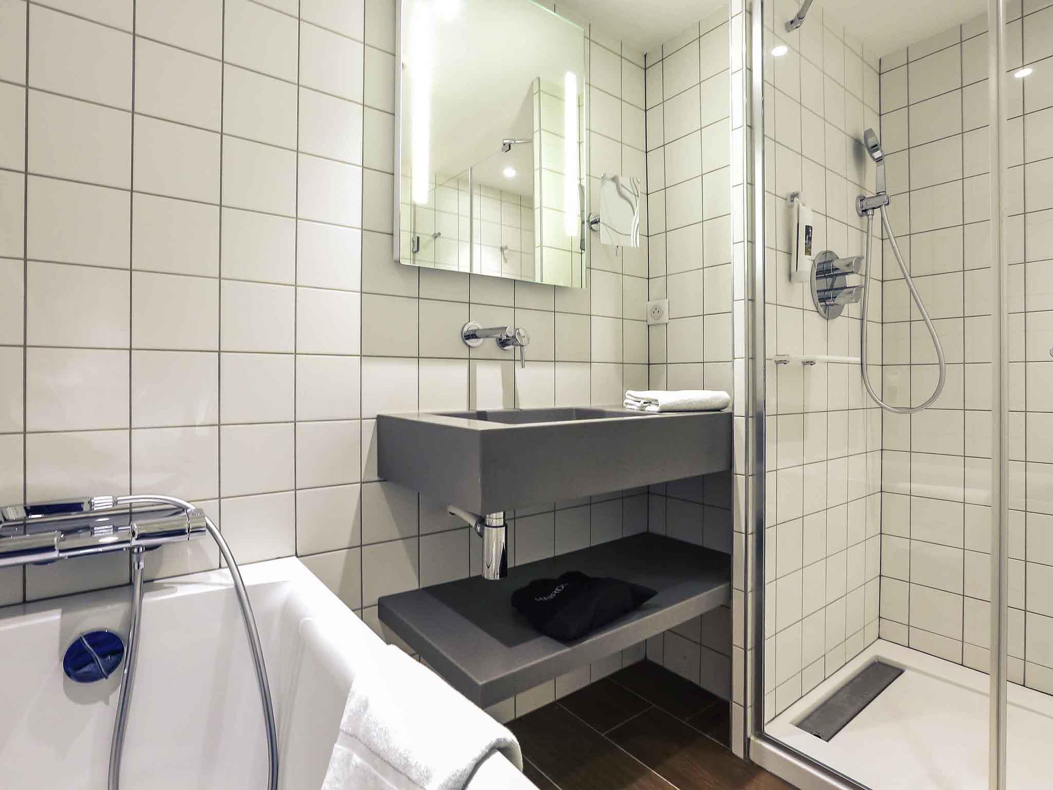 Junior Suite King Size Bed