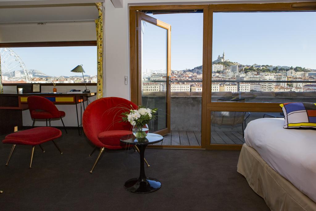 Junior Suite Harbour View