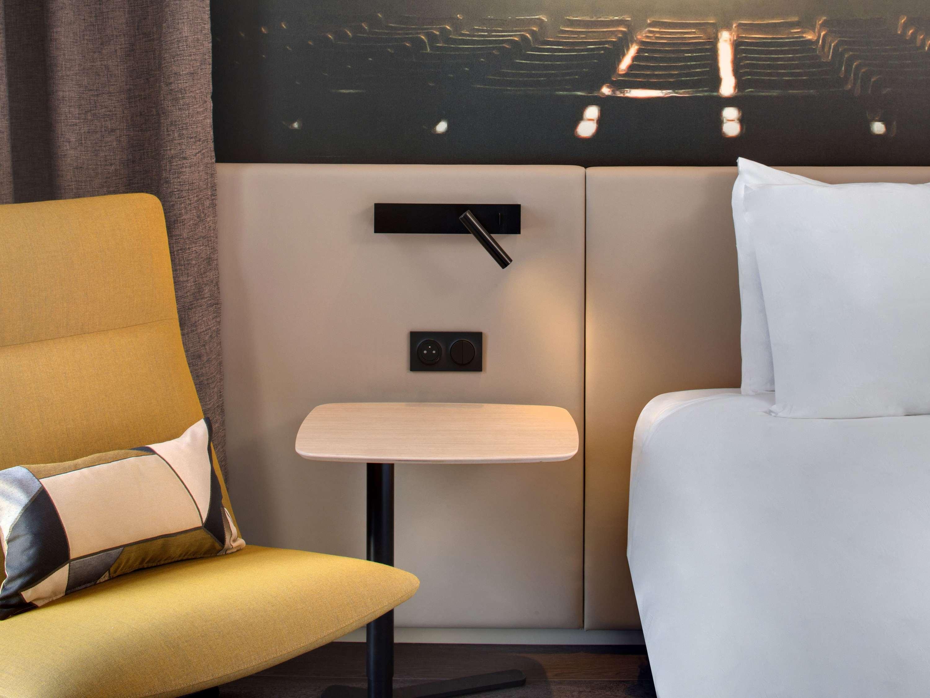 Double Classic Double Bed