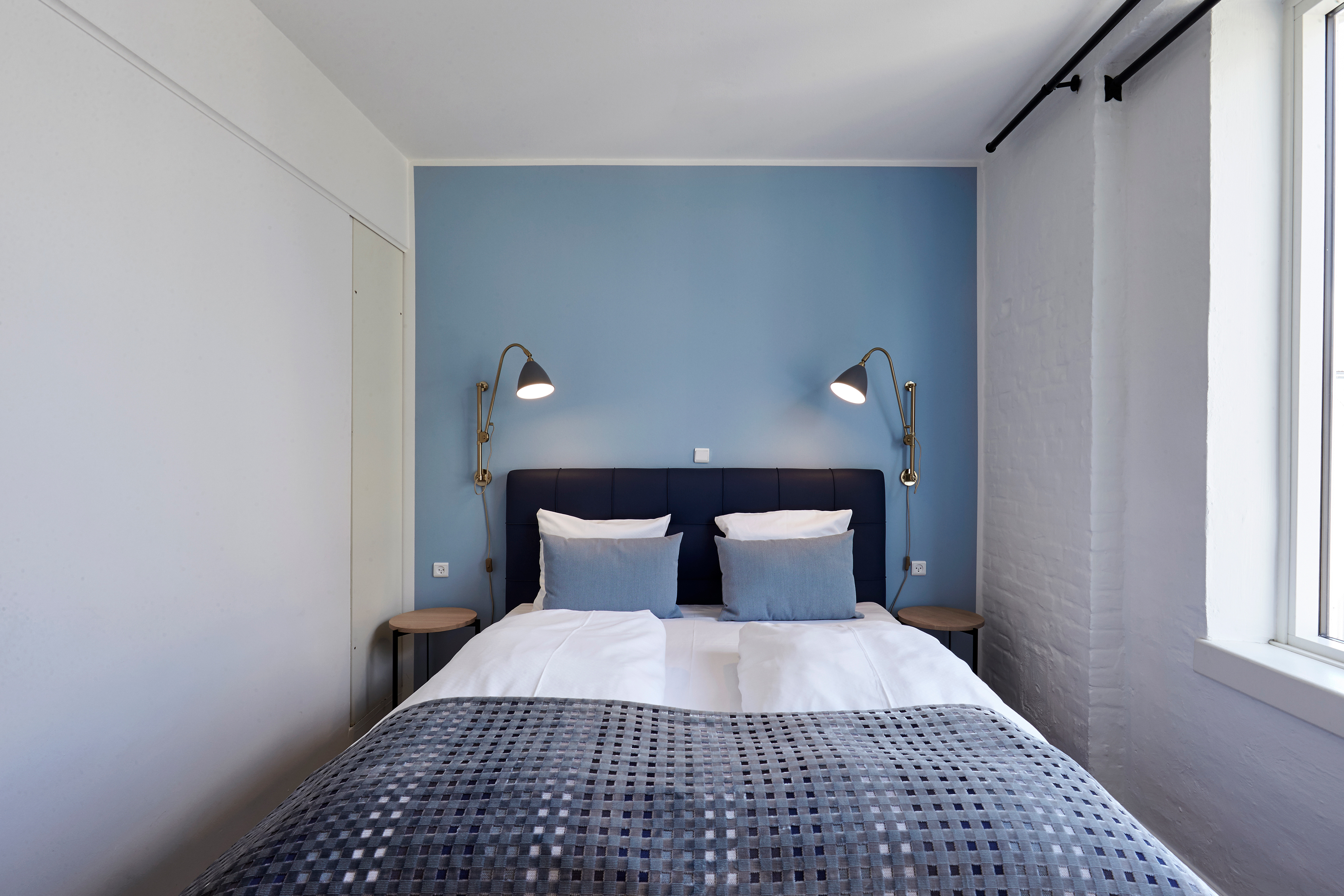 Double or Twin Standard