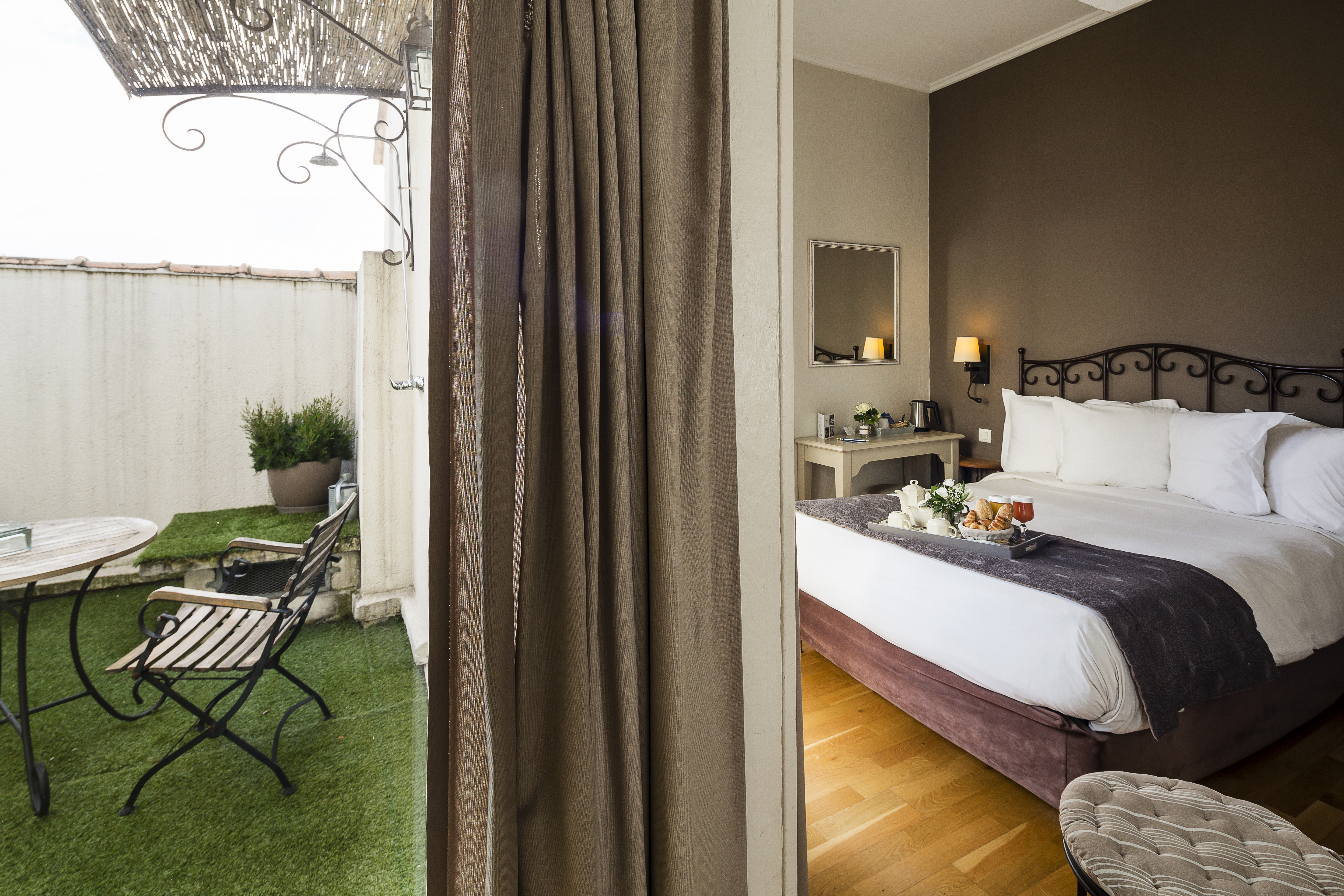 Double Classic with Terrace