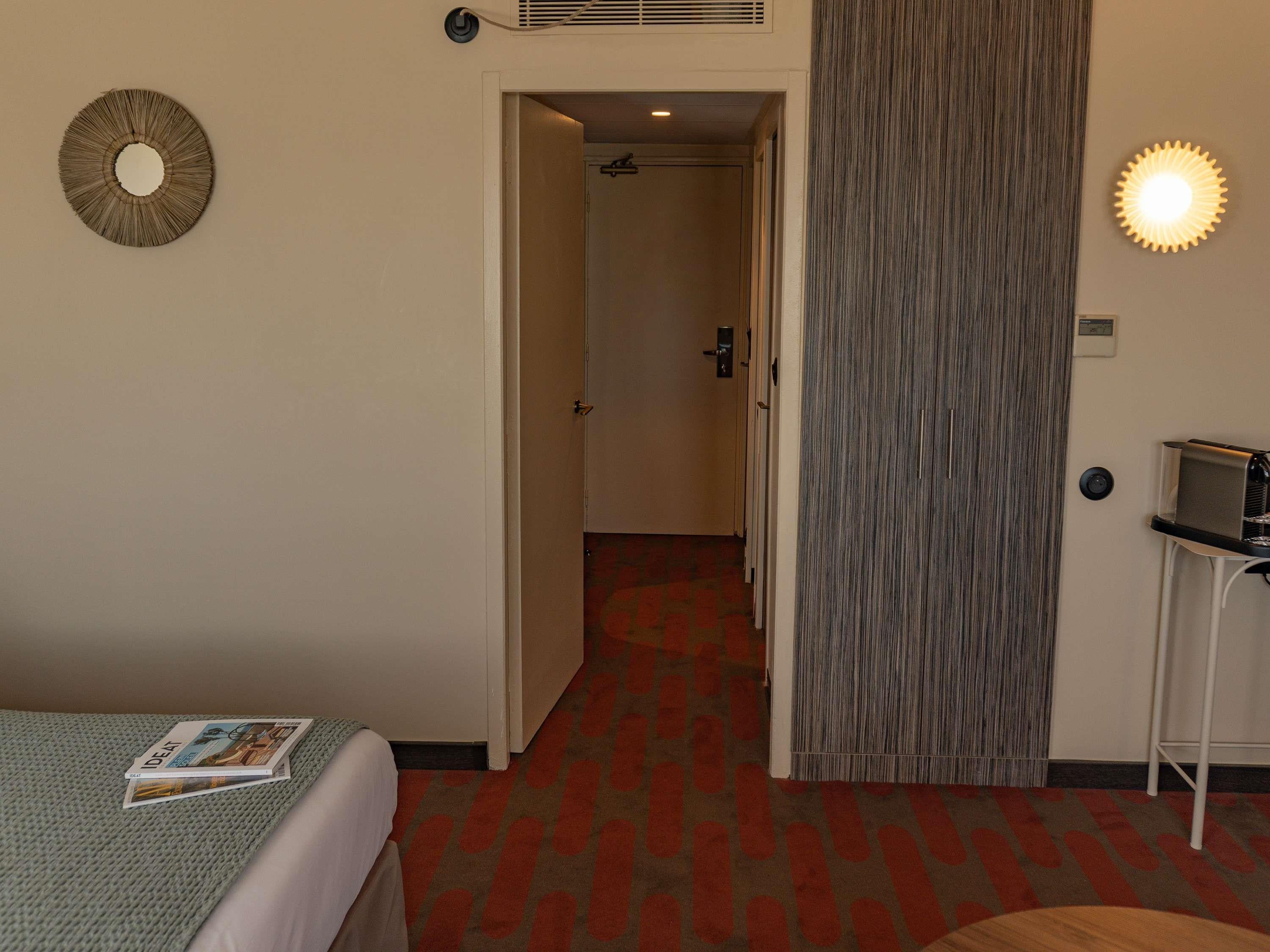 Double Classic Double Bed