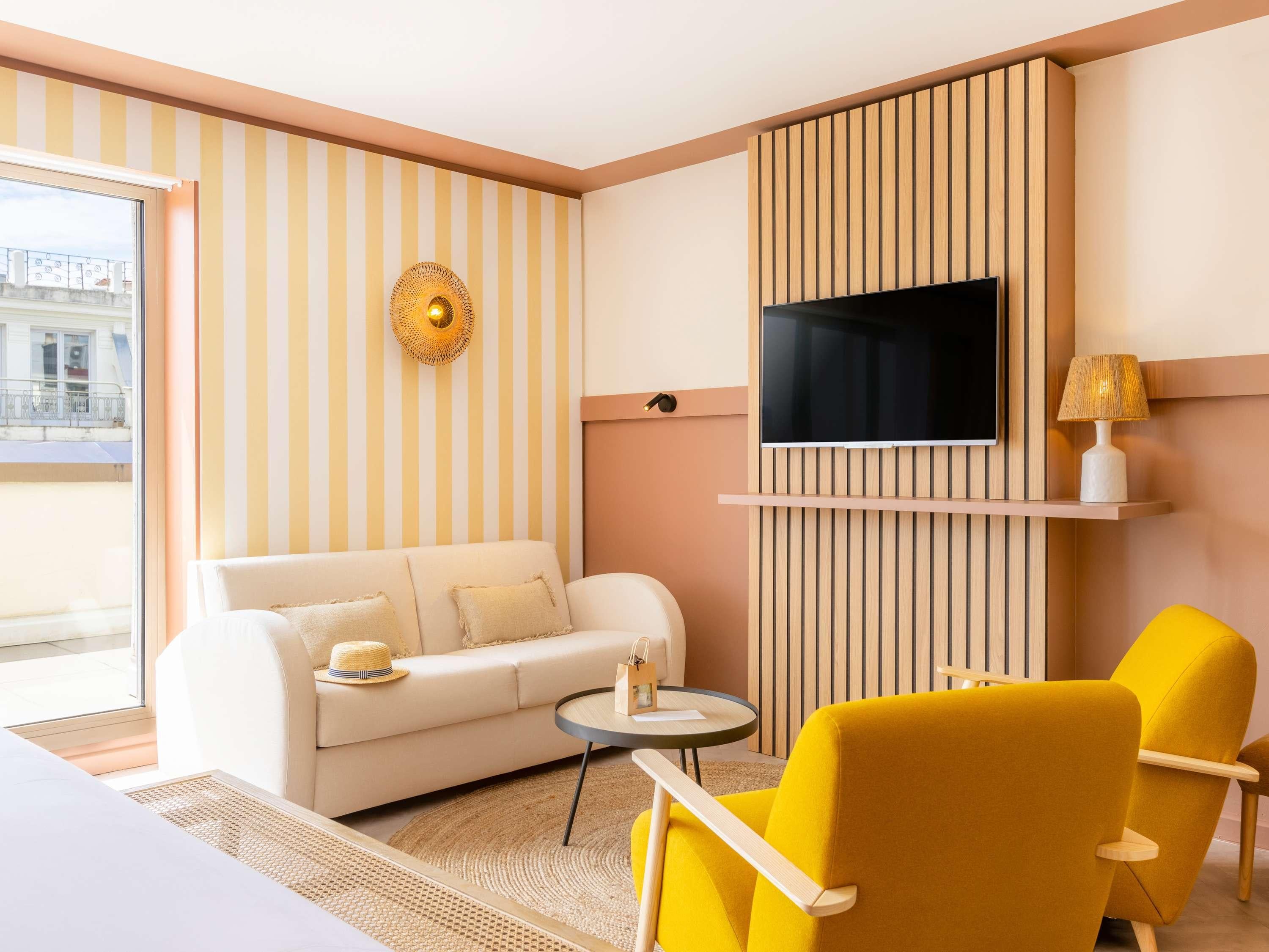 Double Premium with Views