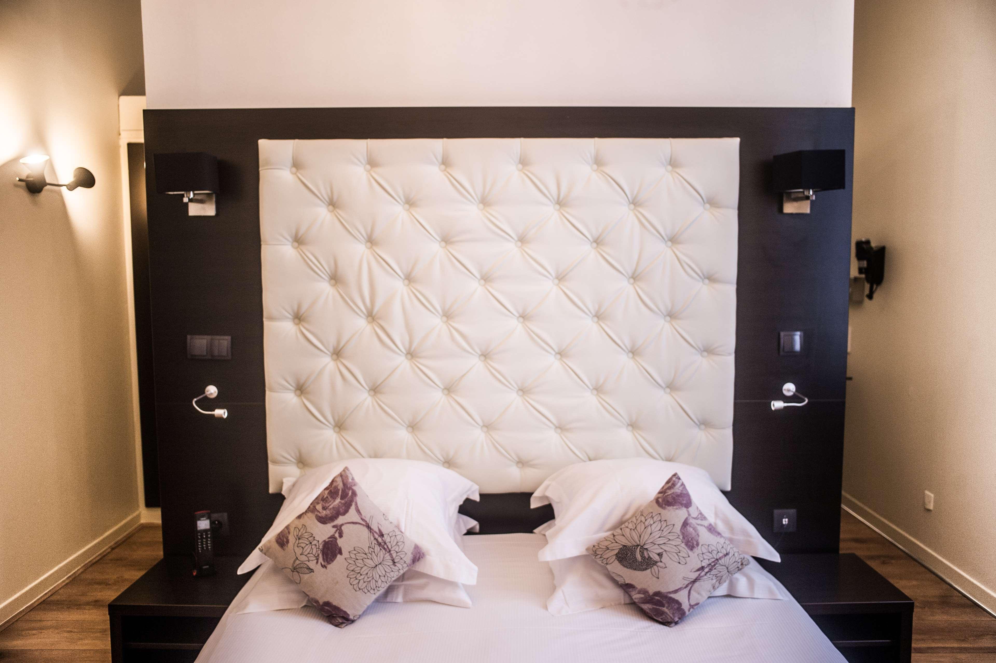 Double Classic Queen Bed