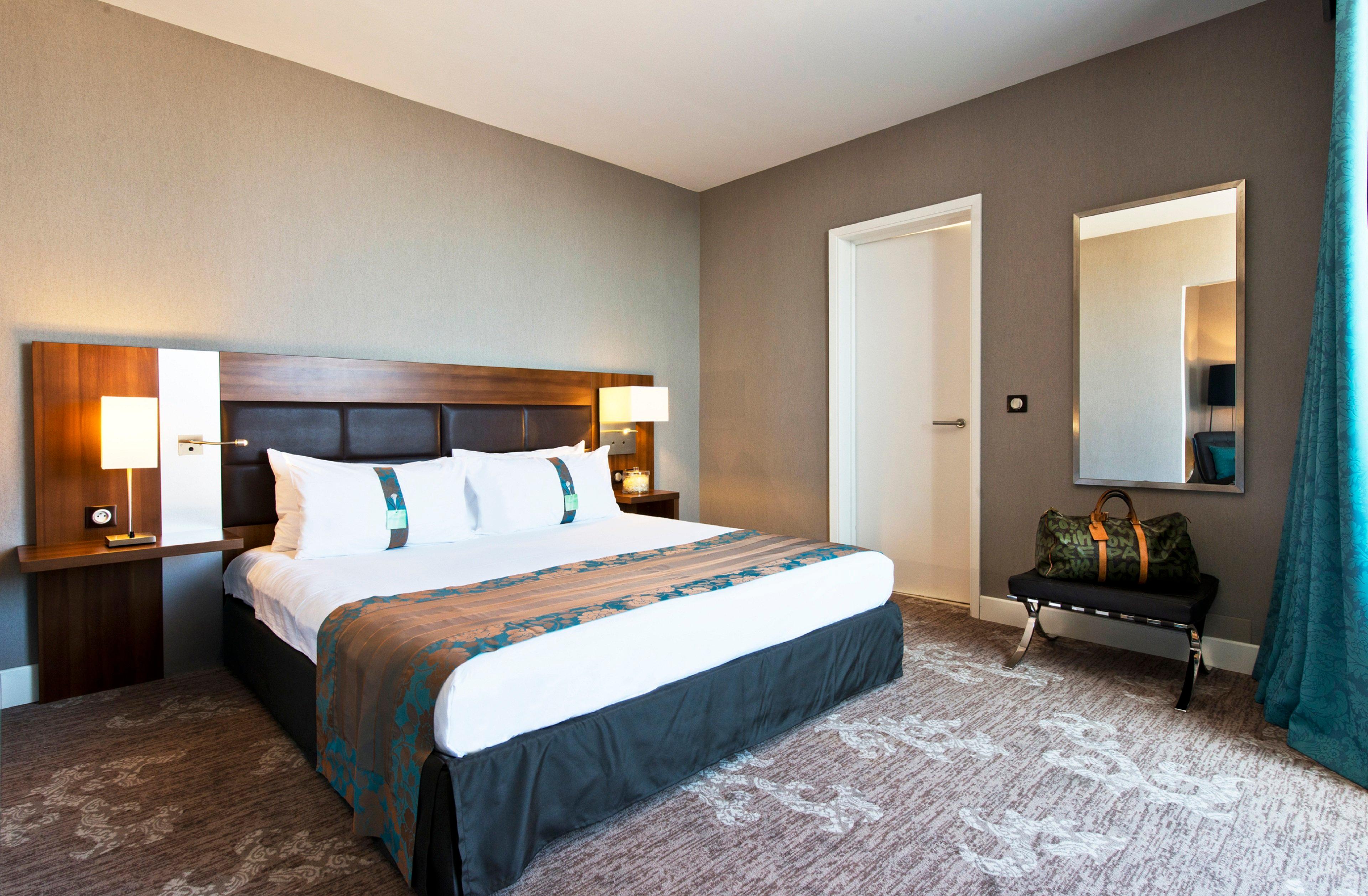 Double King Size Bed