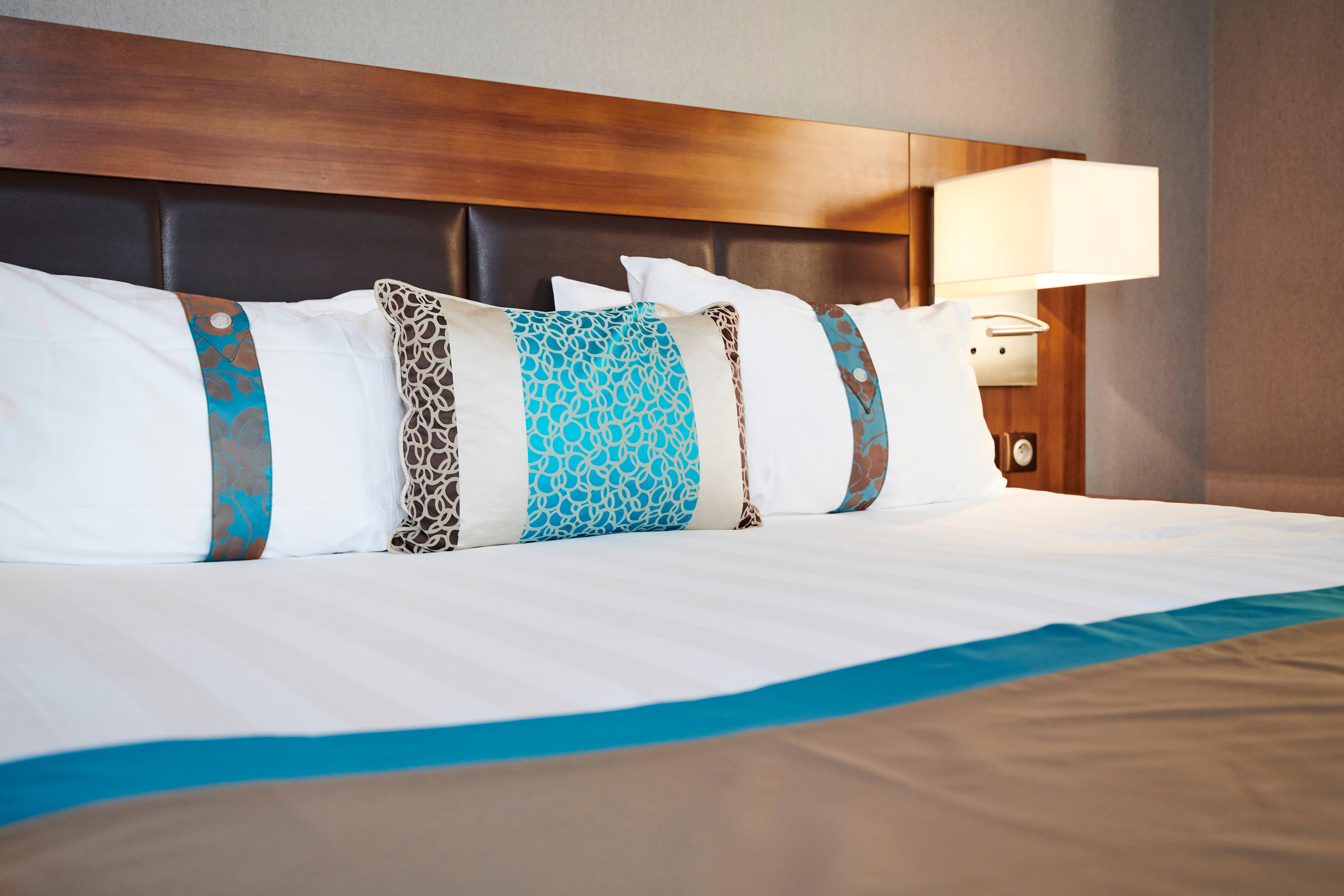 Double King Size Bed