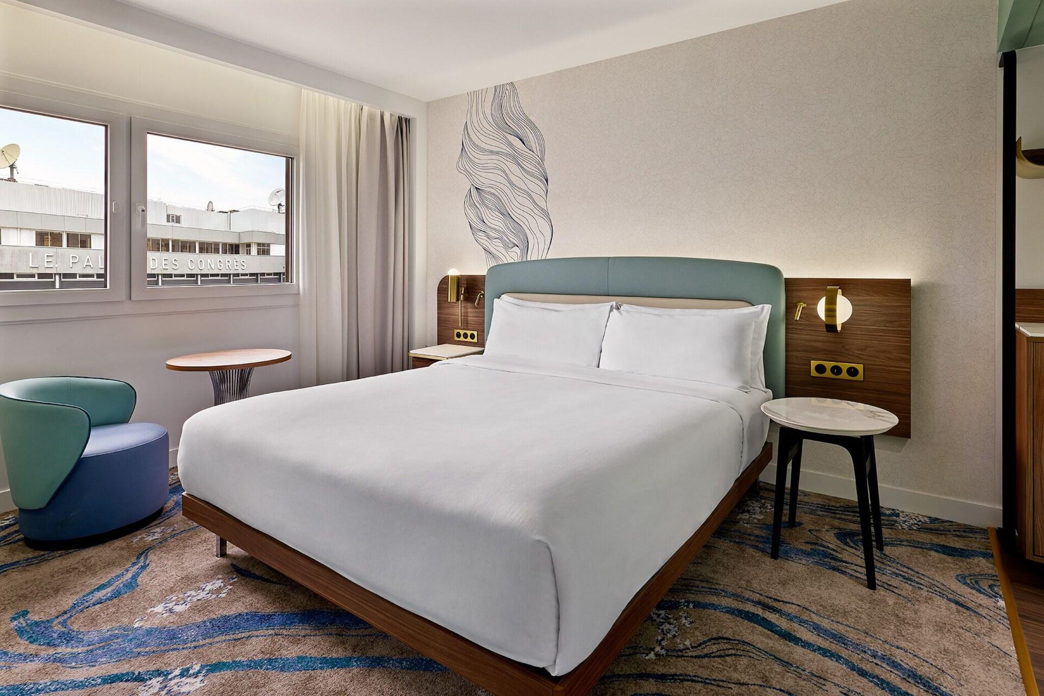 Quadruple King Bed One Bedroom 