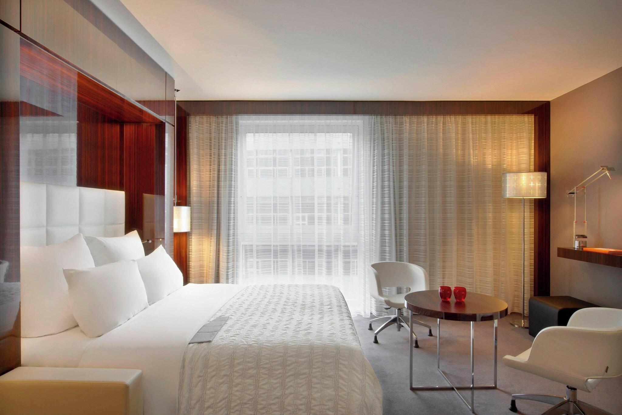 Suite King Bed One Bedroom 