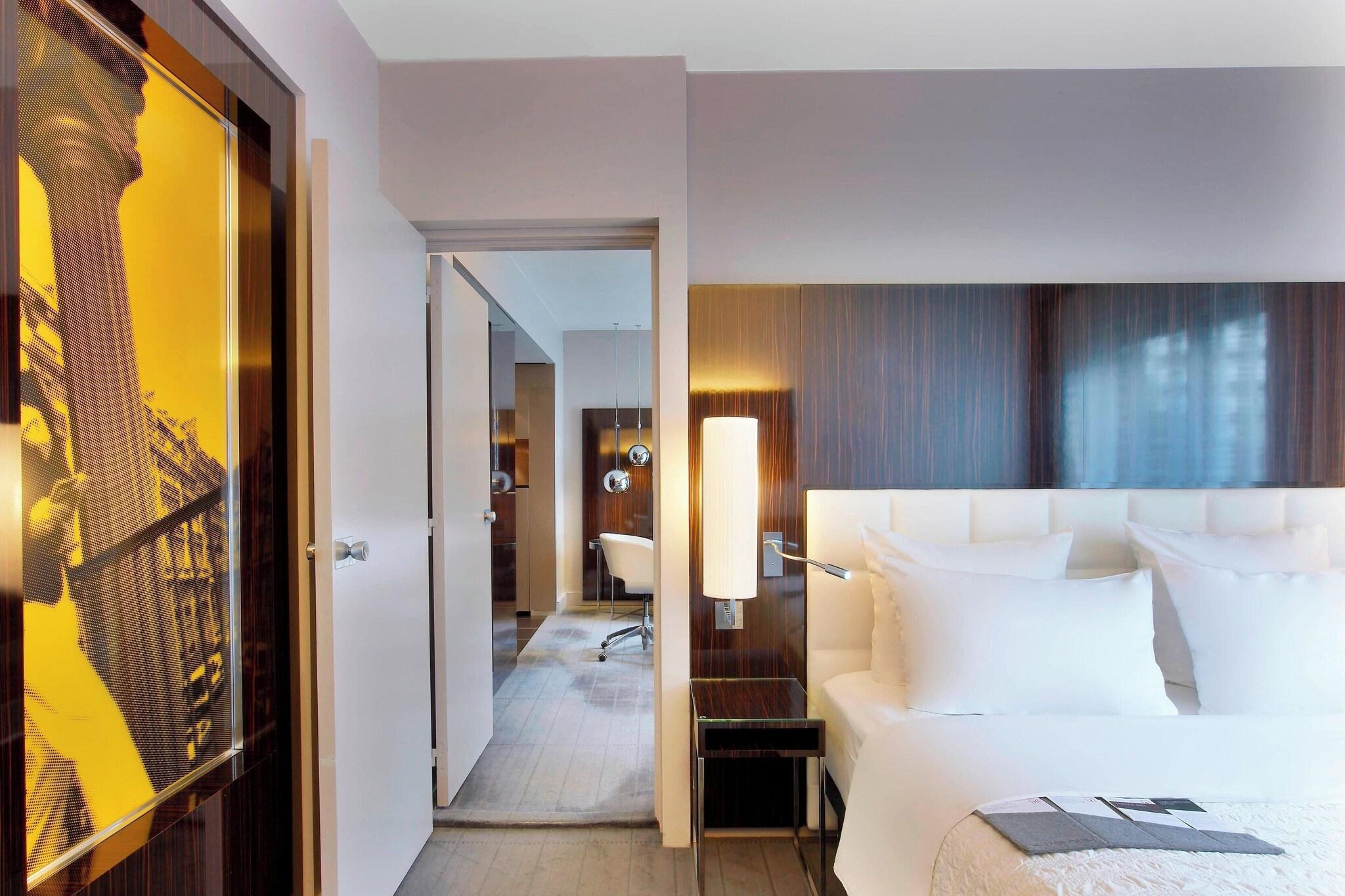 Suite King Bed One Bedroom 