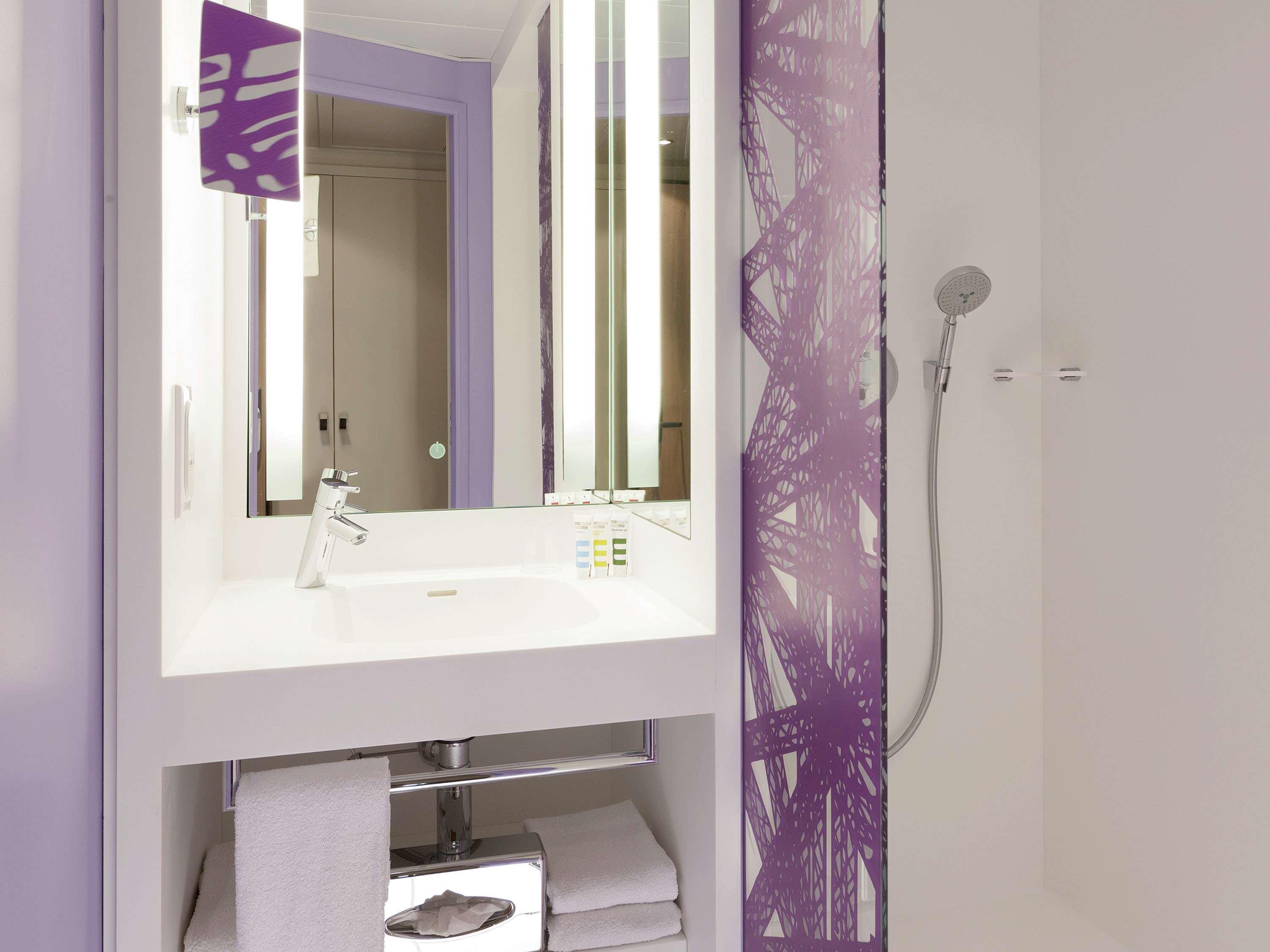 Junior Suite Business