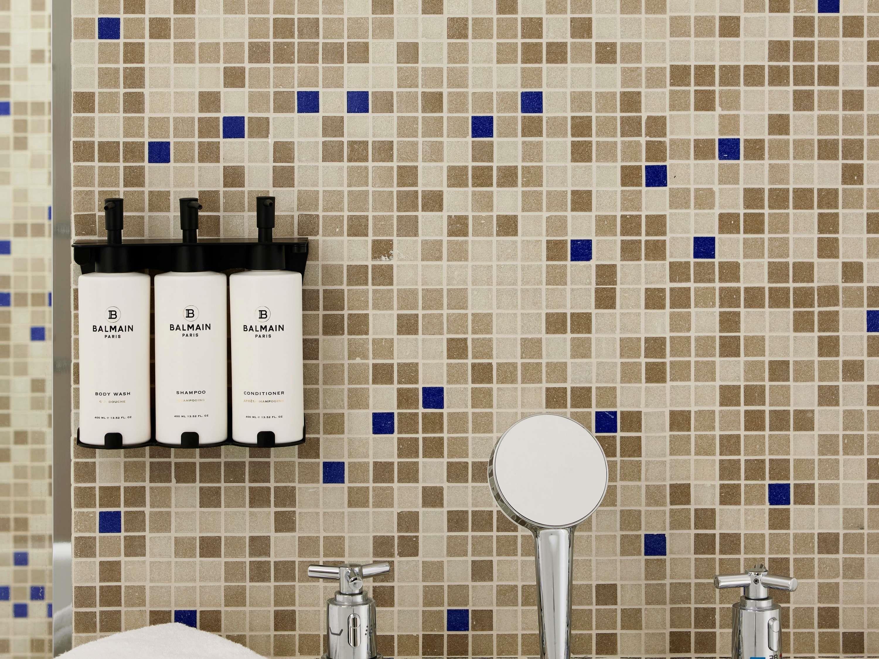 Junior Suite King Size Bed