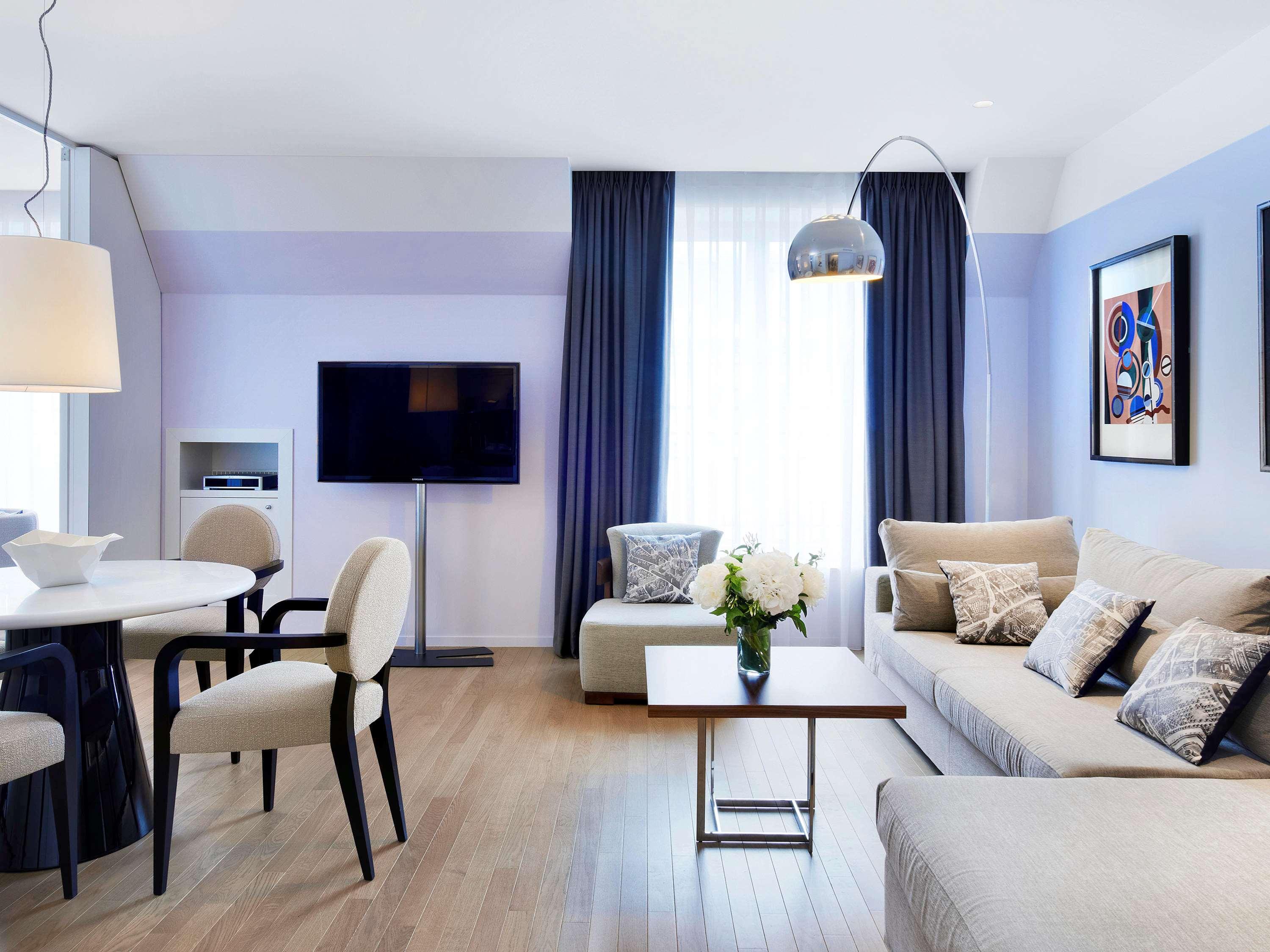 Apartment King Size Bed