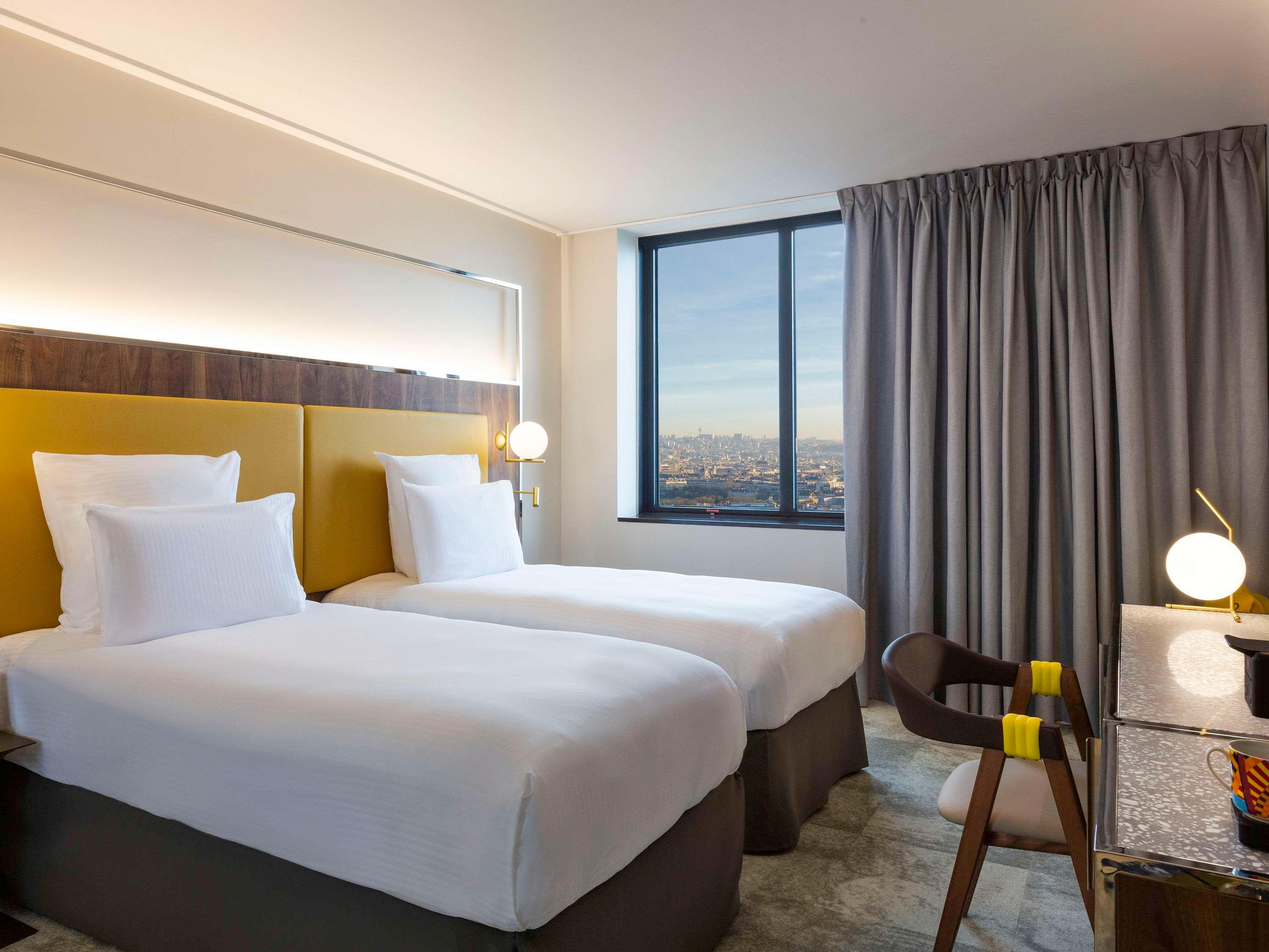 Twin Deluxe with Views