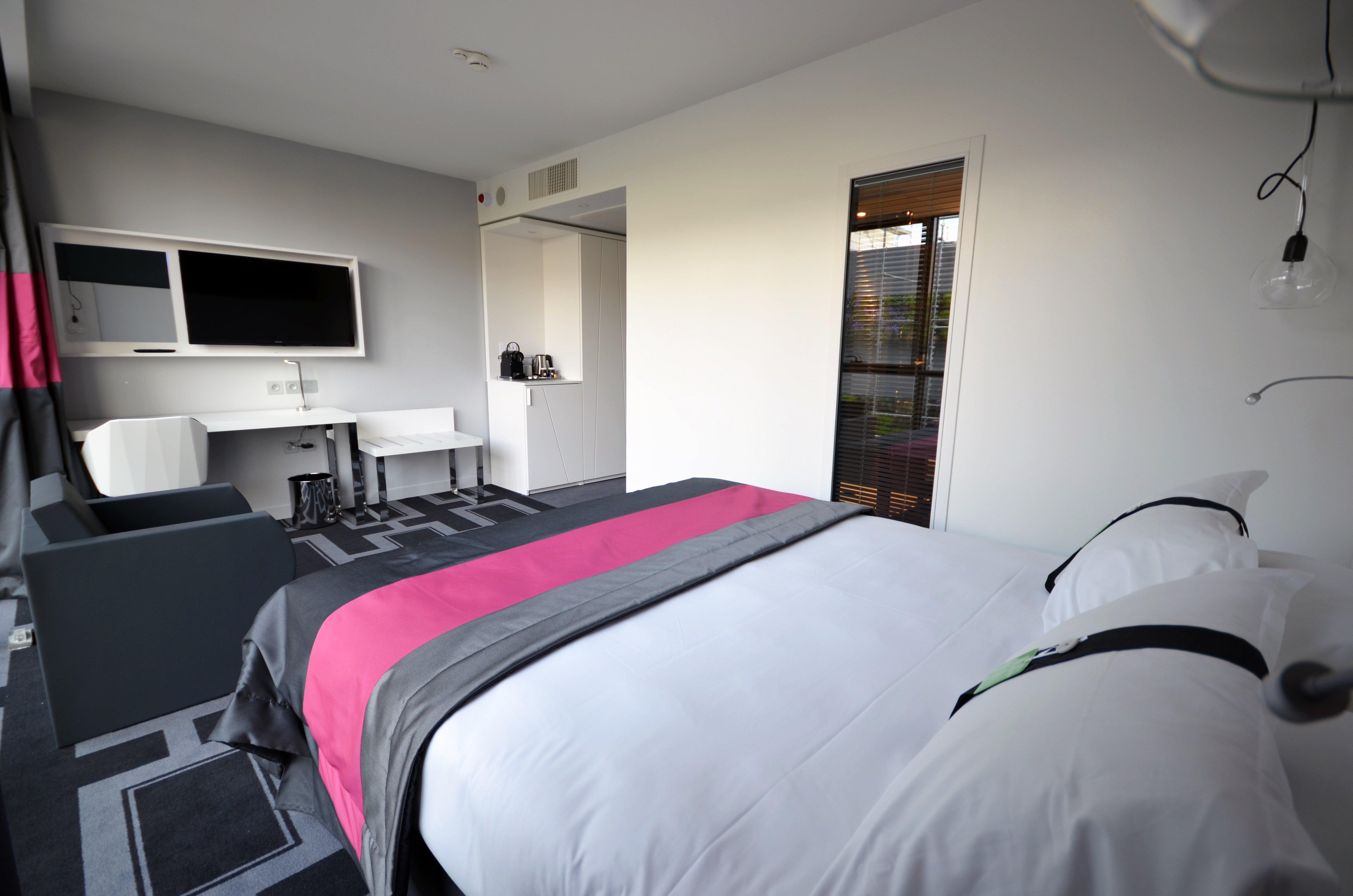 Double Queen Size Bed