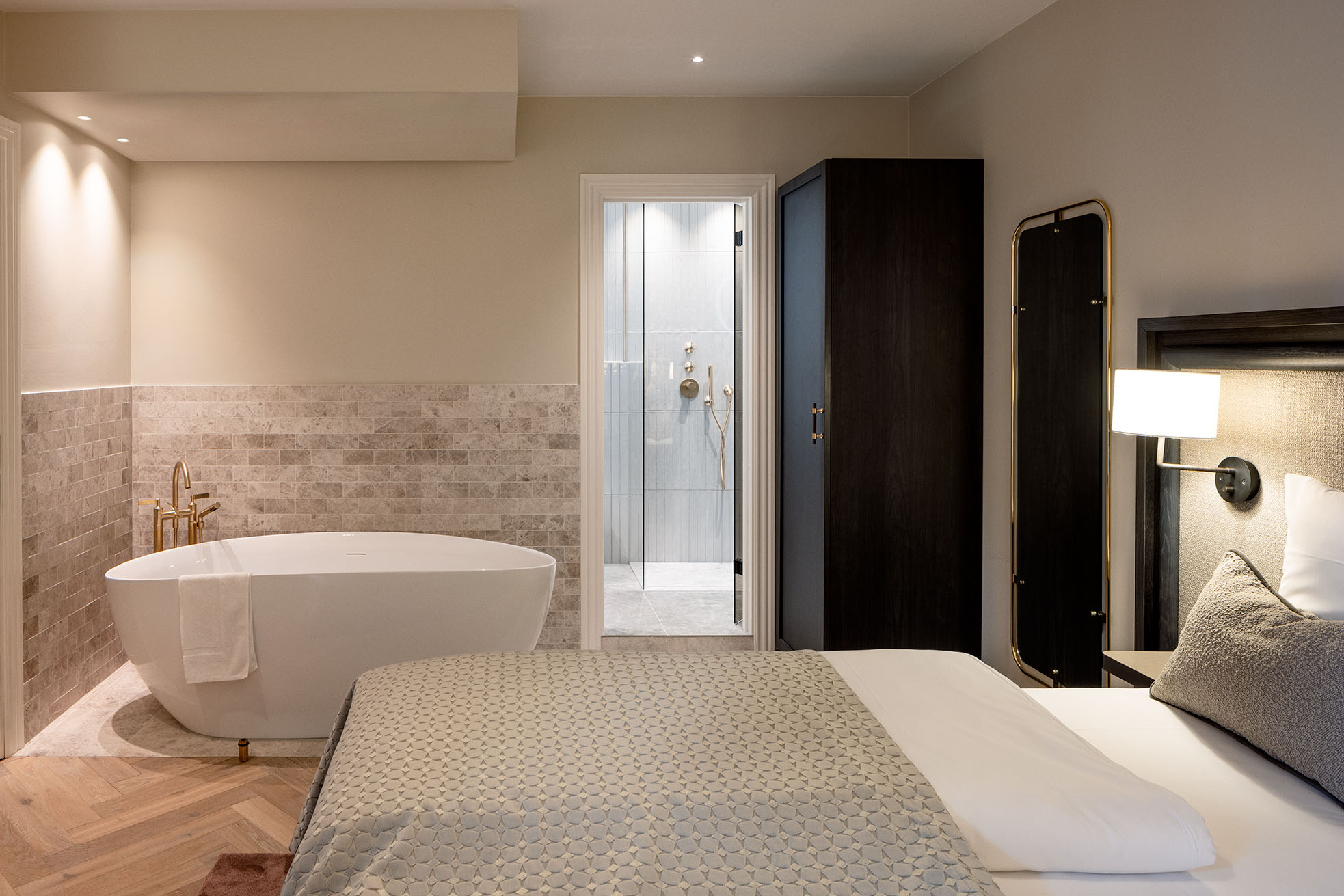 Double Deluxe Superior