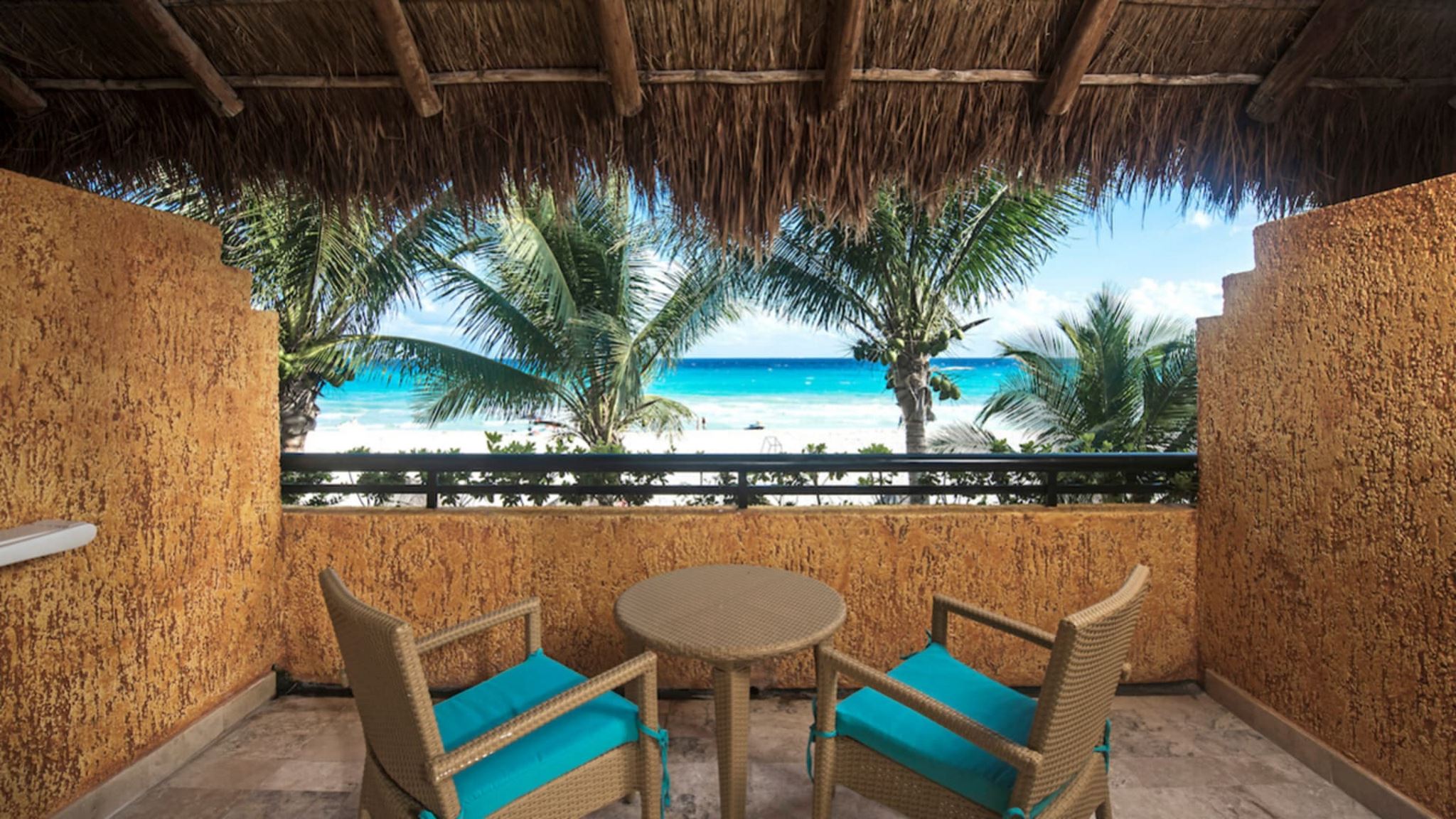 Junior Suite Ocean Front