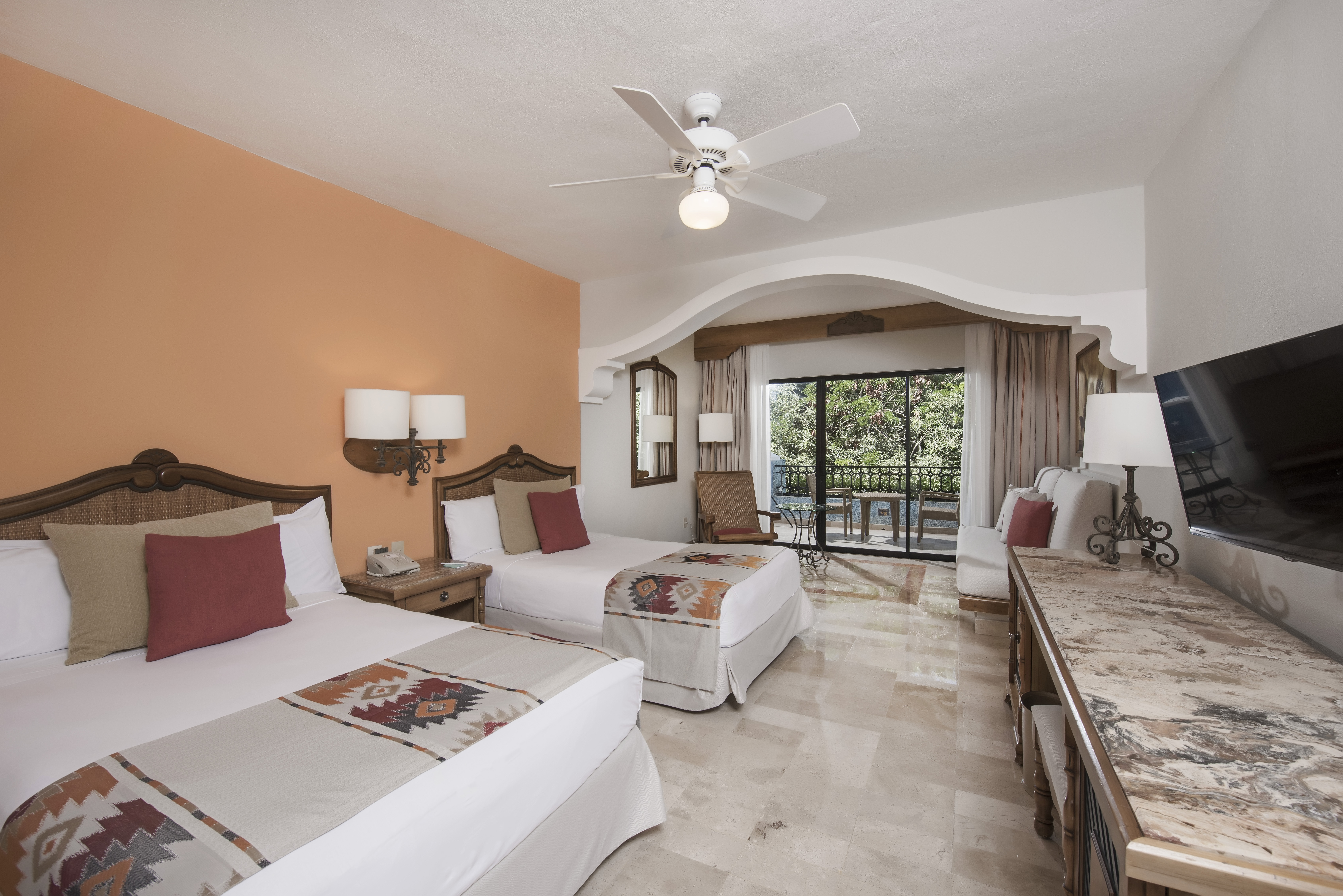 Junior Suite Capacity 1