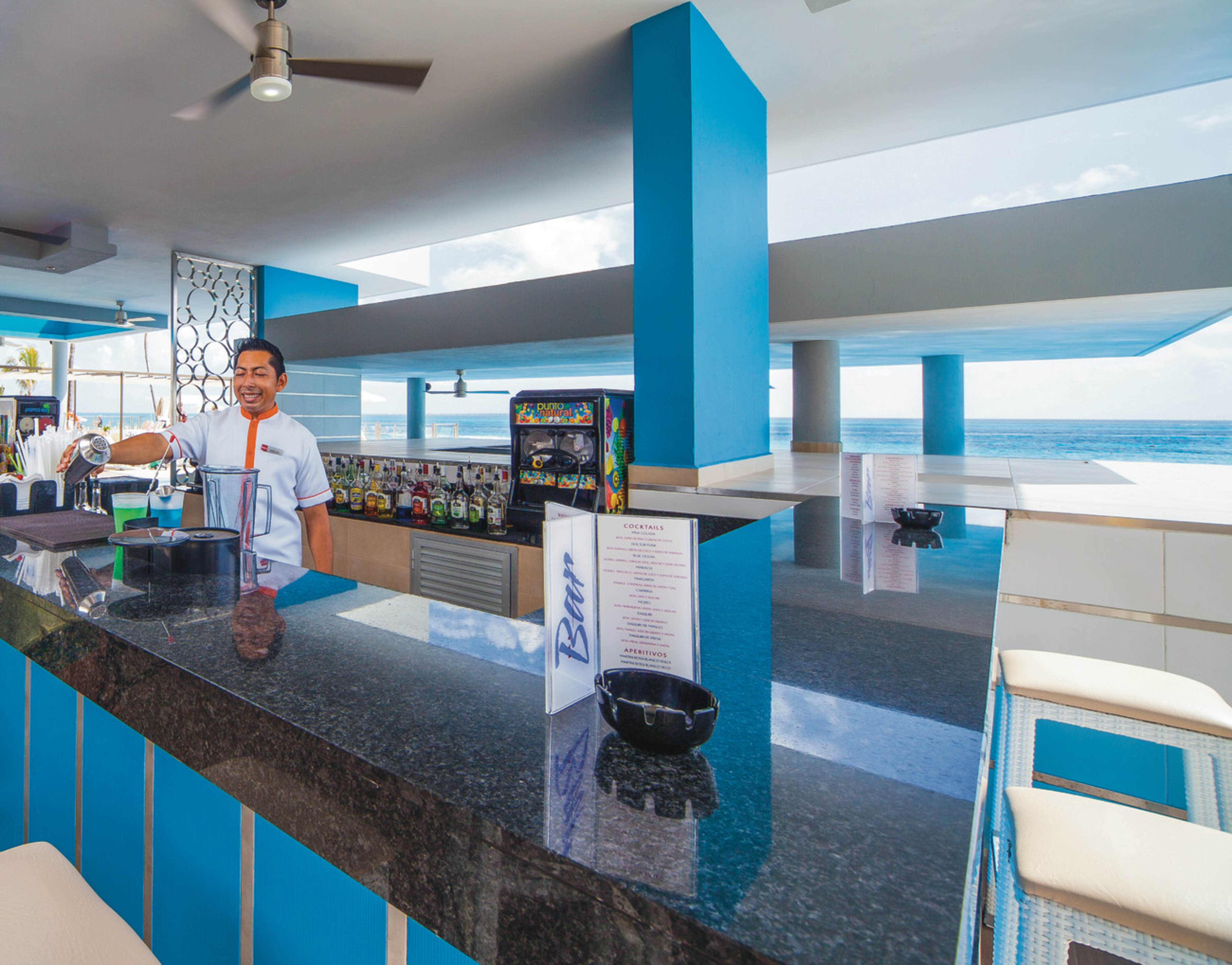 Bar