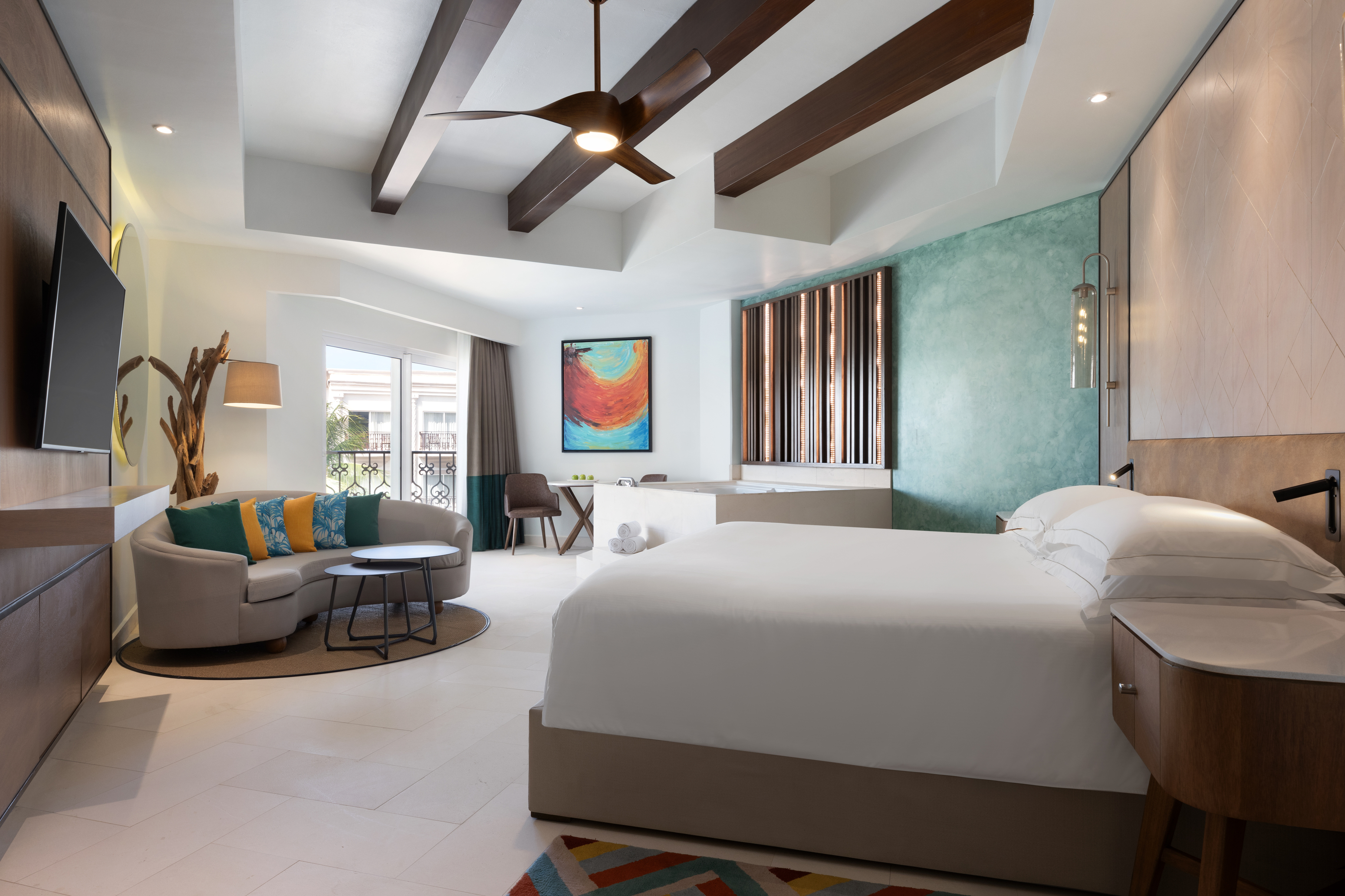 Junior Suite Accessible King Size Bed