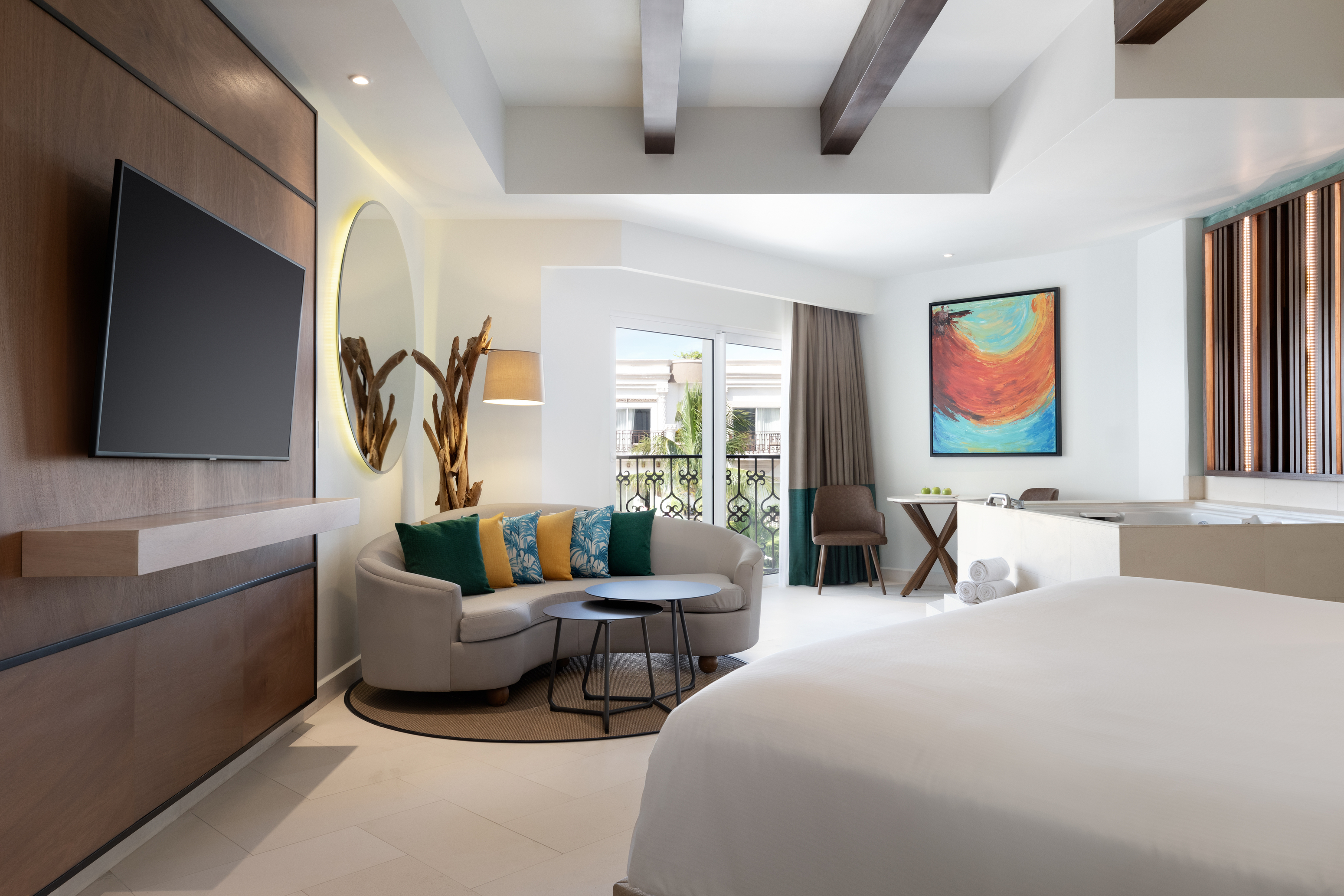 Junior Suite Garden View King Bed